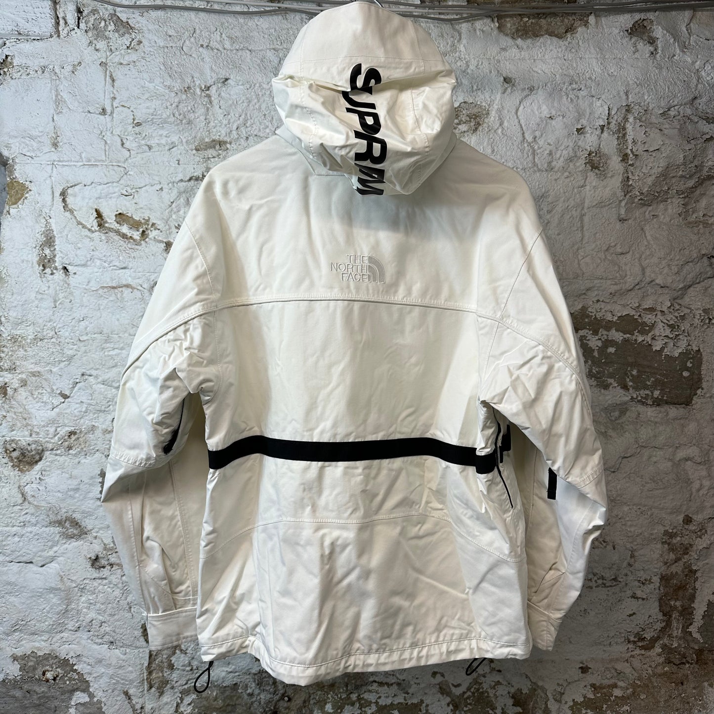 Supreme TNF Steep Tech White Jacket Sz M