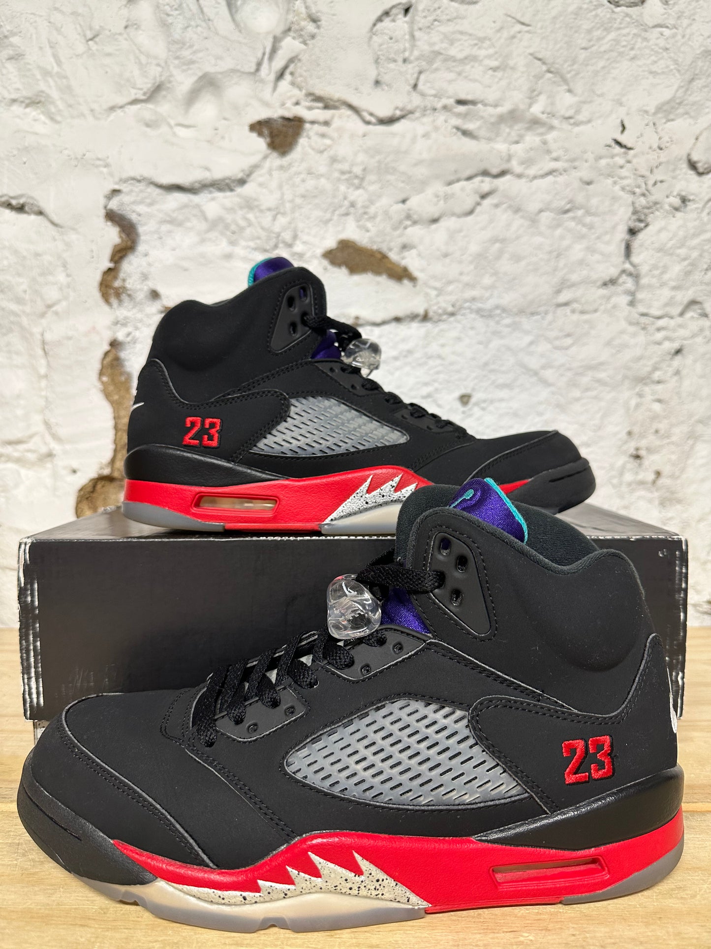 Air Jordan 5 Top 3 Sz 9