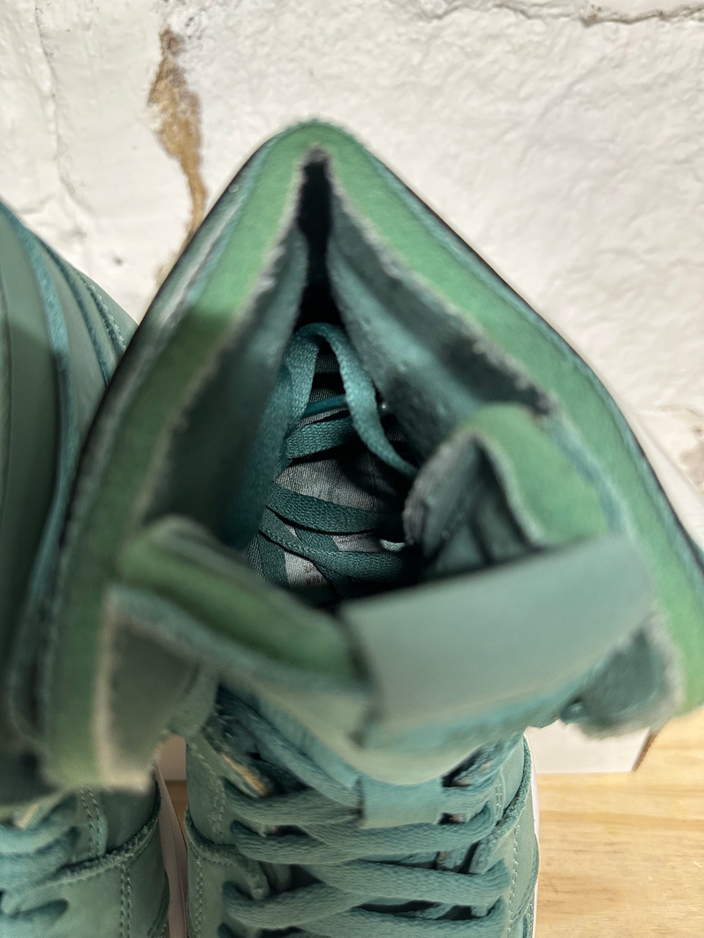 Air Jordan 1 High Zoom CMFT Emerald Green Sz 5.5 (7W)