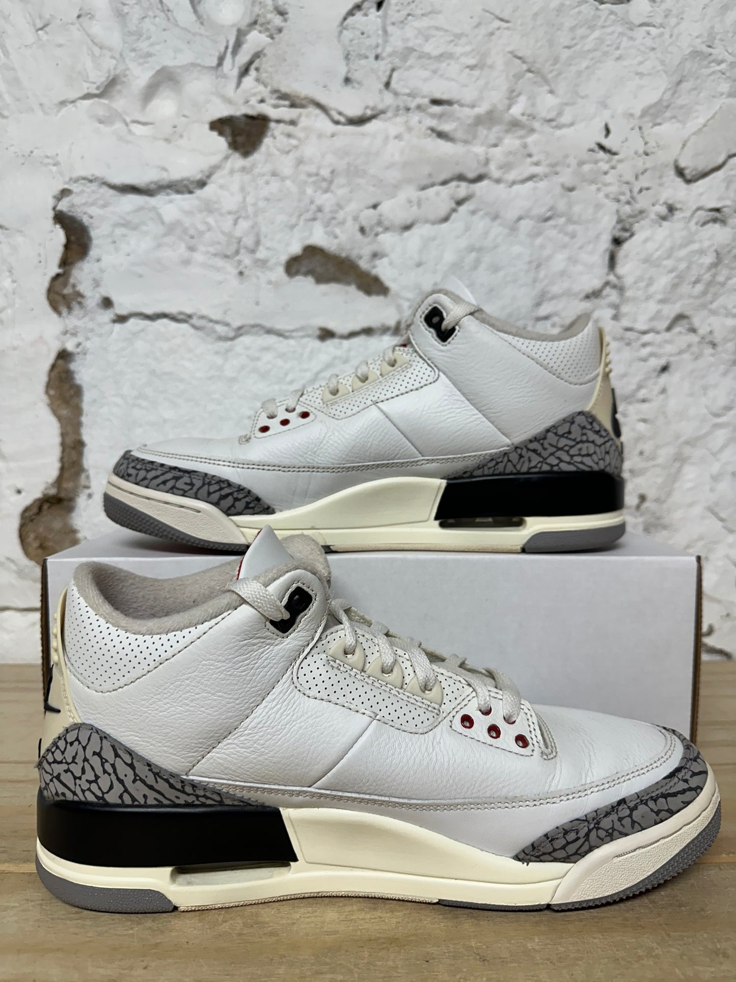 Air Jordan 3 White Cement Reimagined Sz 10