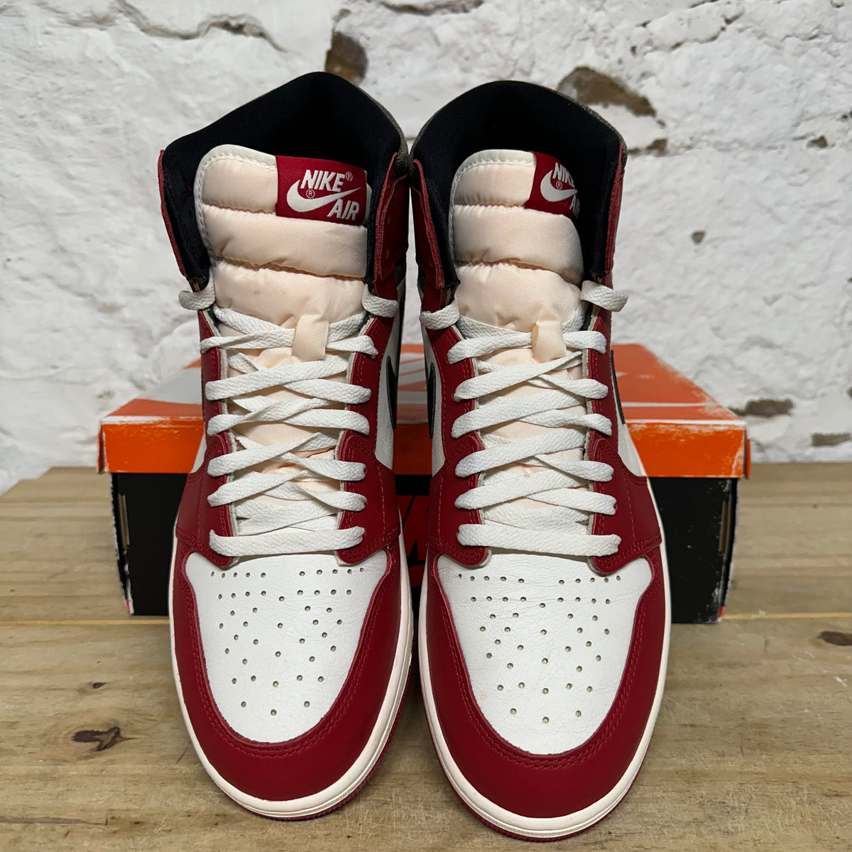 Air Jordan 1 High Chicago Lost & Found Sz 13