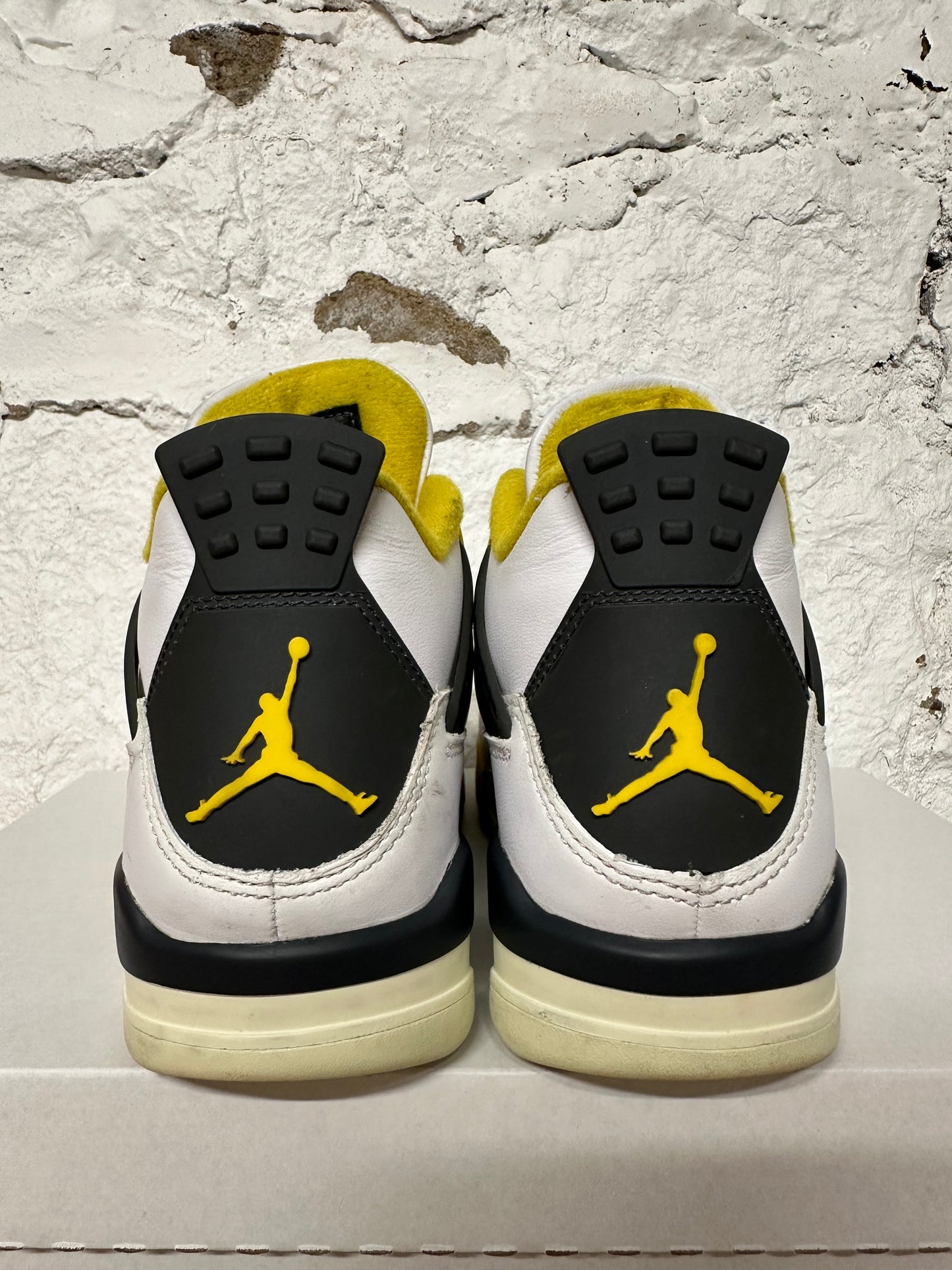 Air Jordan 4 Vivid Sulfur Sz 5.5 (7W)