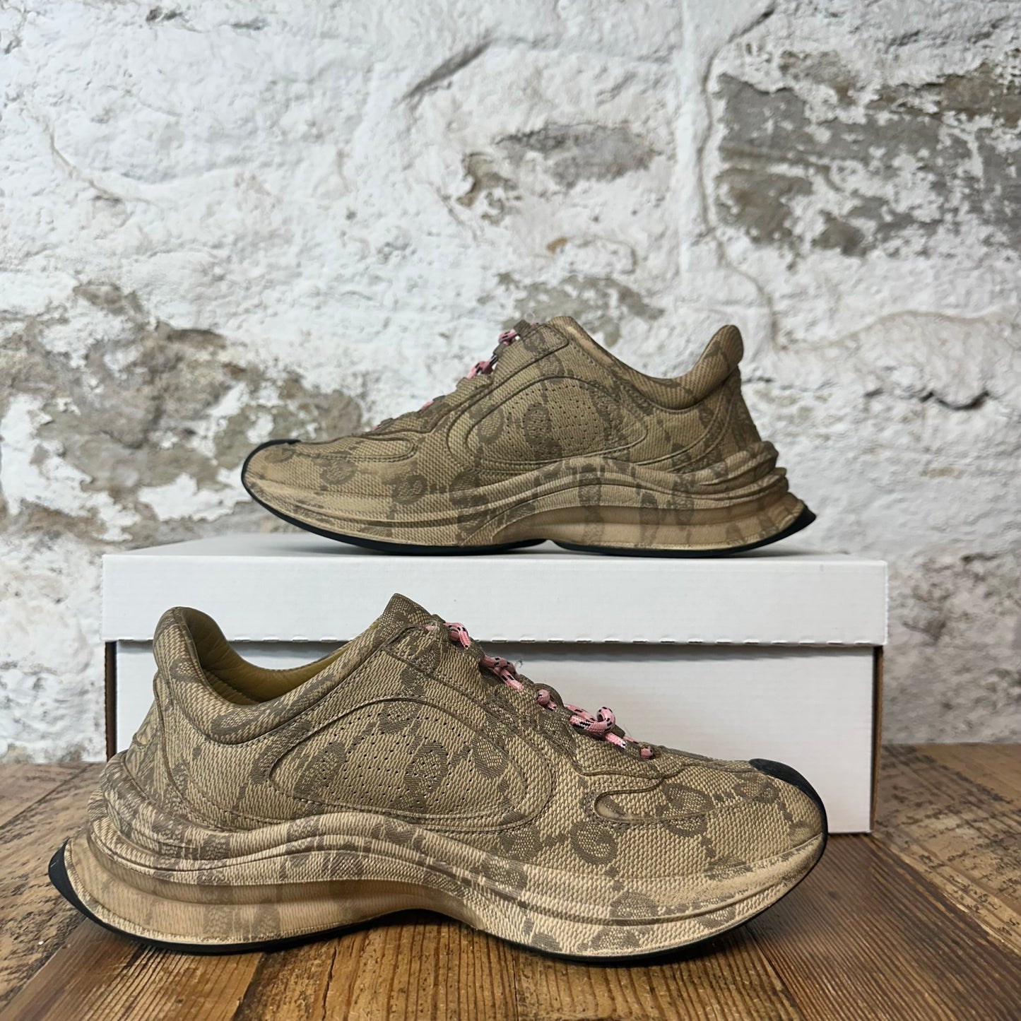 Gucci Brown Monogram Run Sneaker Sz 6 (38.5)