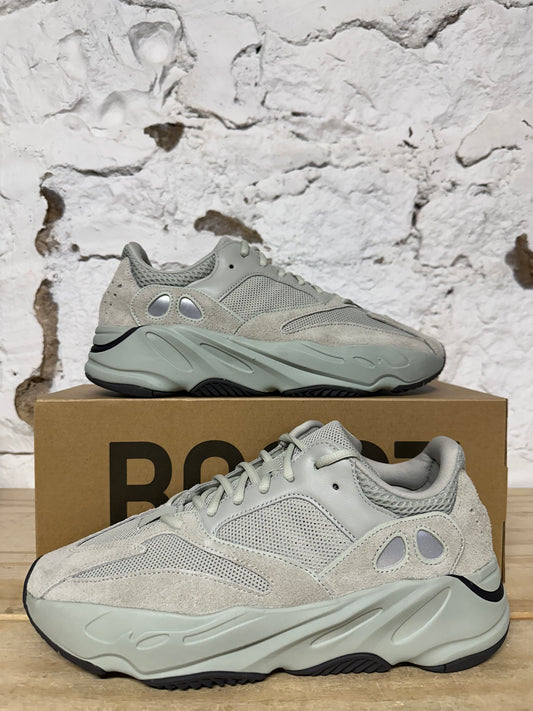 Yeezy 700 Salt Sz 11 DS