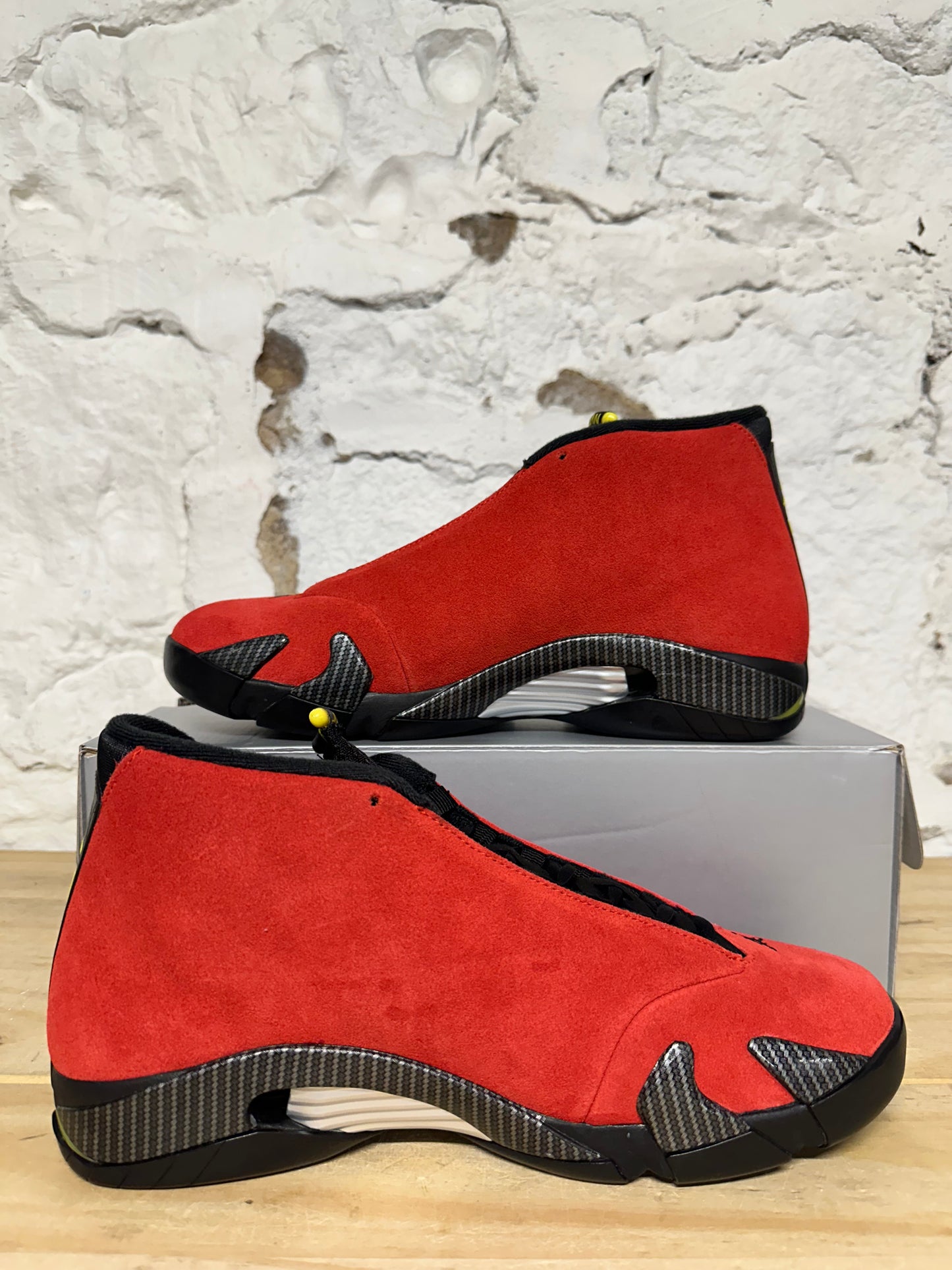 Air Jordan 14 Ferrari (2024) Sz 11