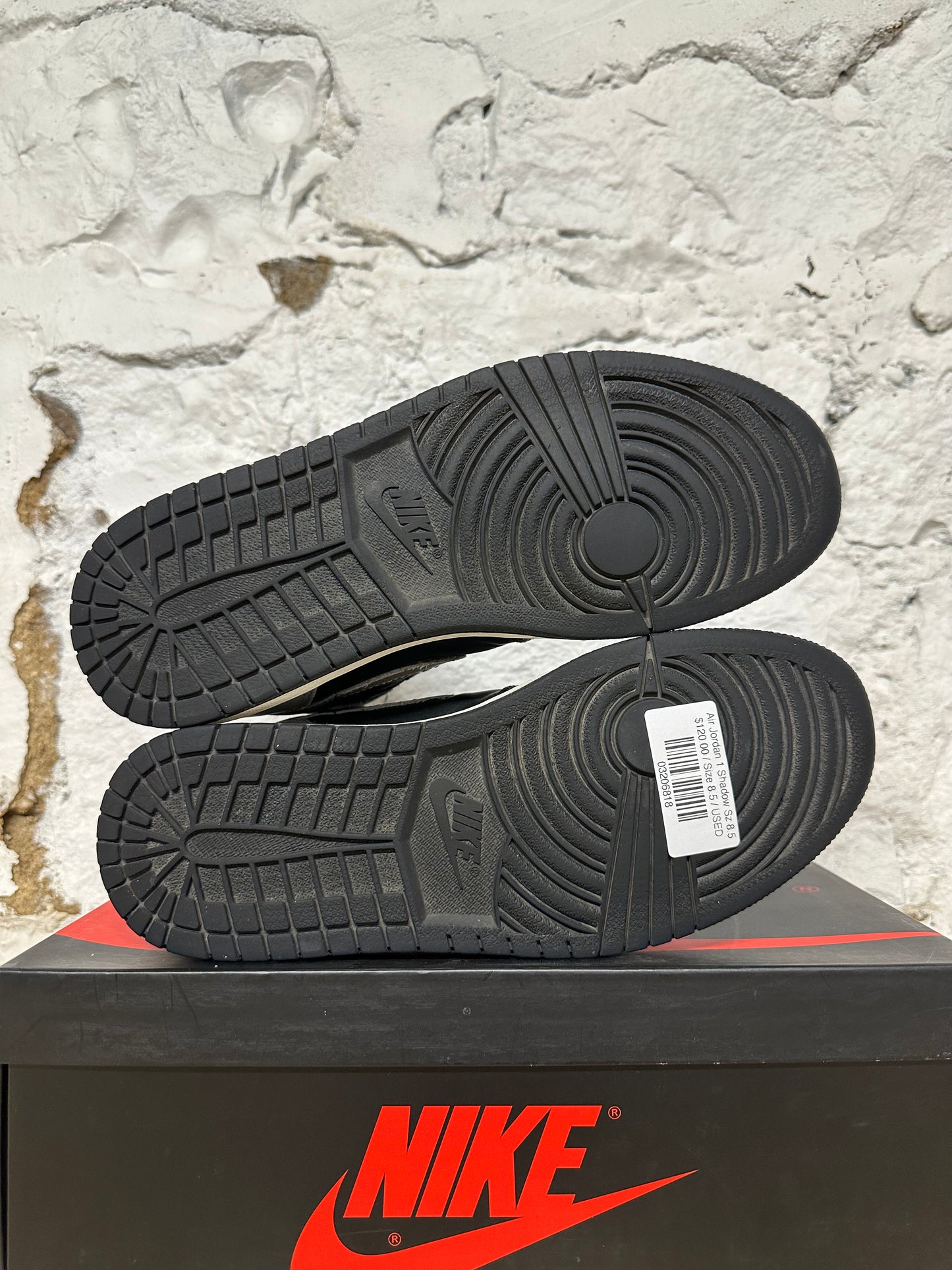 Air Jordan 1 High Shadow Sz 8.5