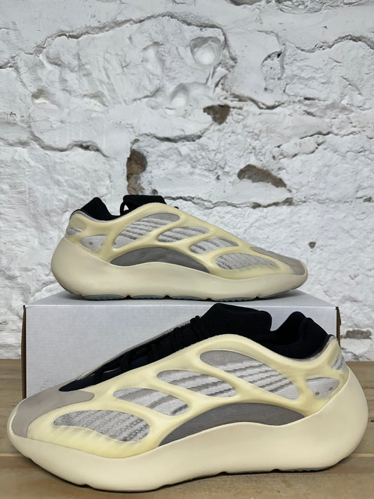 Yeezy 700 V3 Azael Sz 14