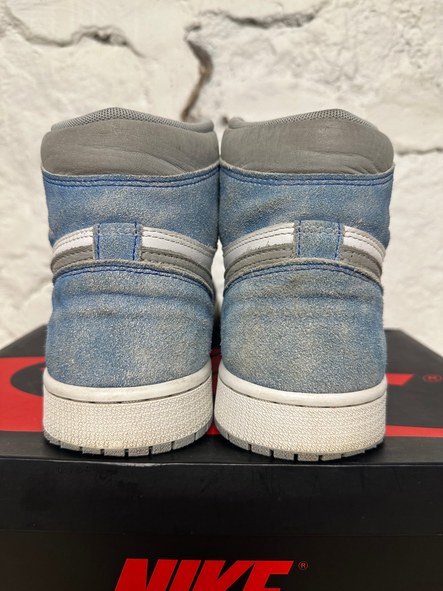 Air Jordan 1 High Hyper Royal Smoke Grey Sz 9.5