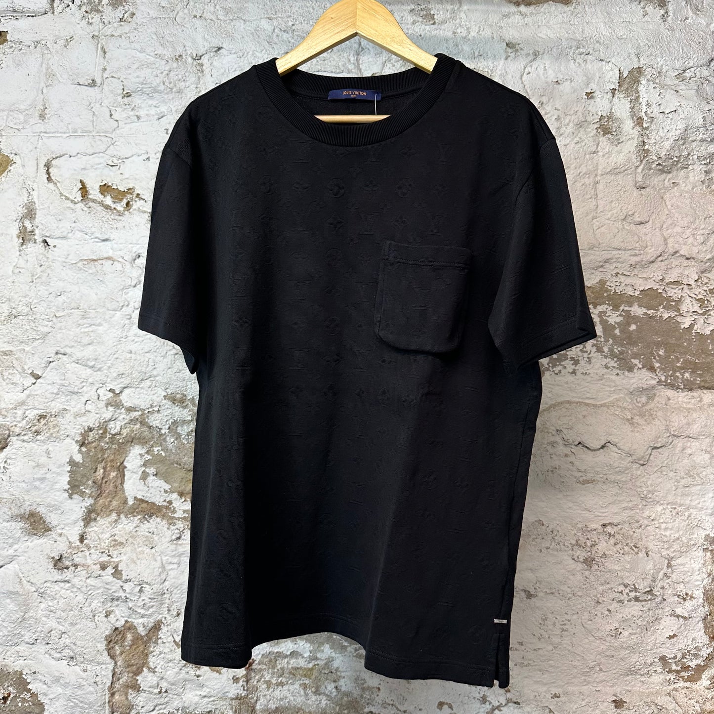 Louis Vuitton Black Monogram Pocket T-shirt Sz XL