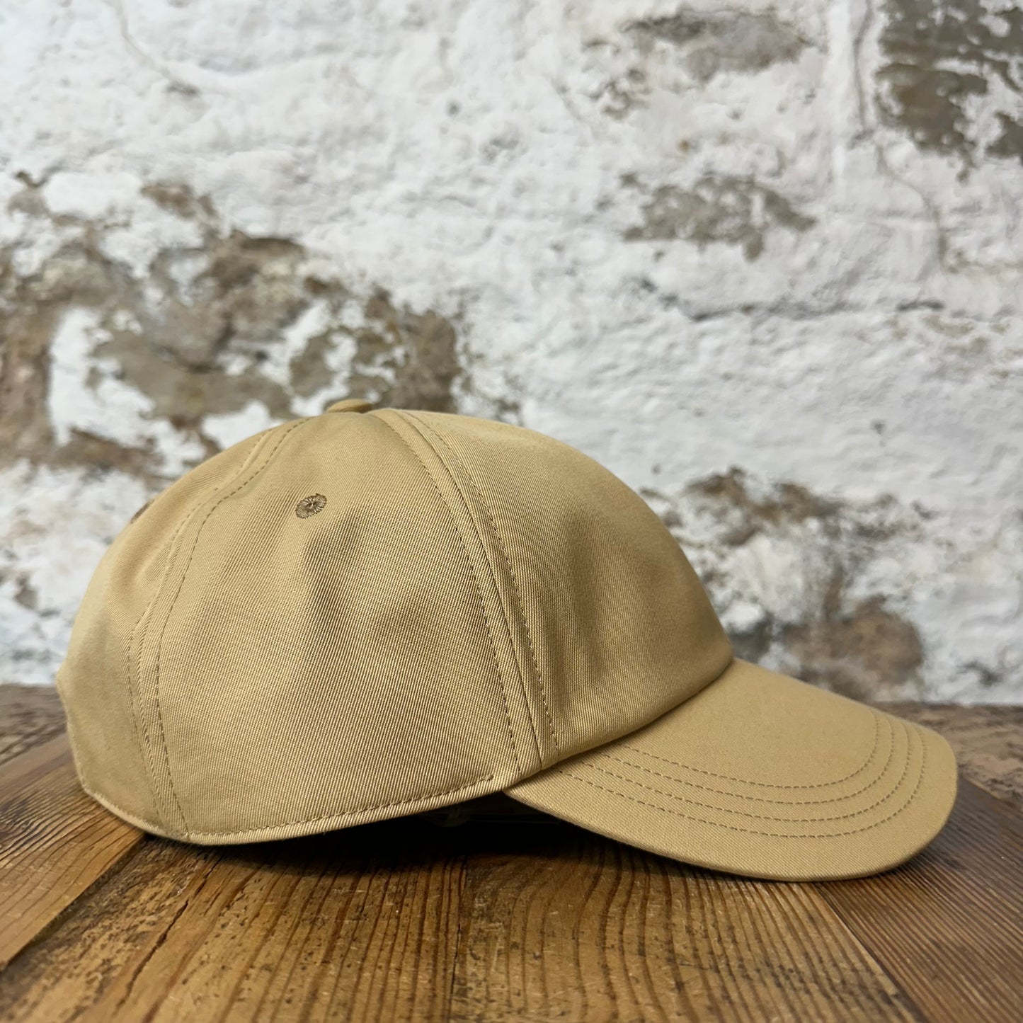 Burberry Check Lined Flax Hat Sz L DS