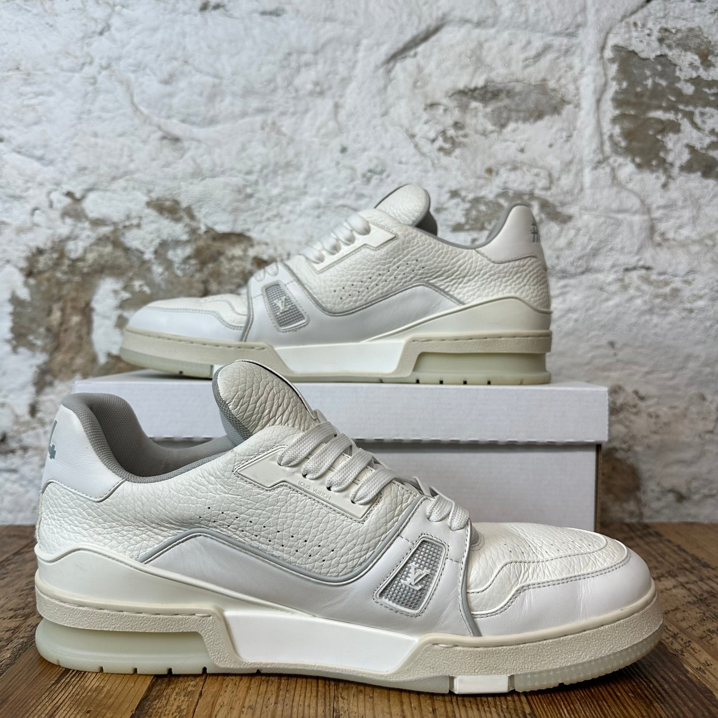 Louis Vuitton White Cream Trainer Sneaker Sz 11.5(10LV)