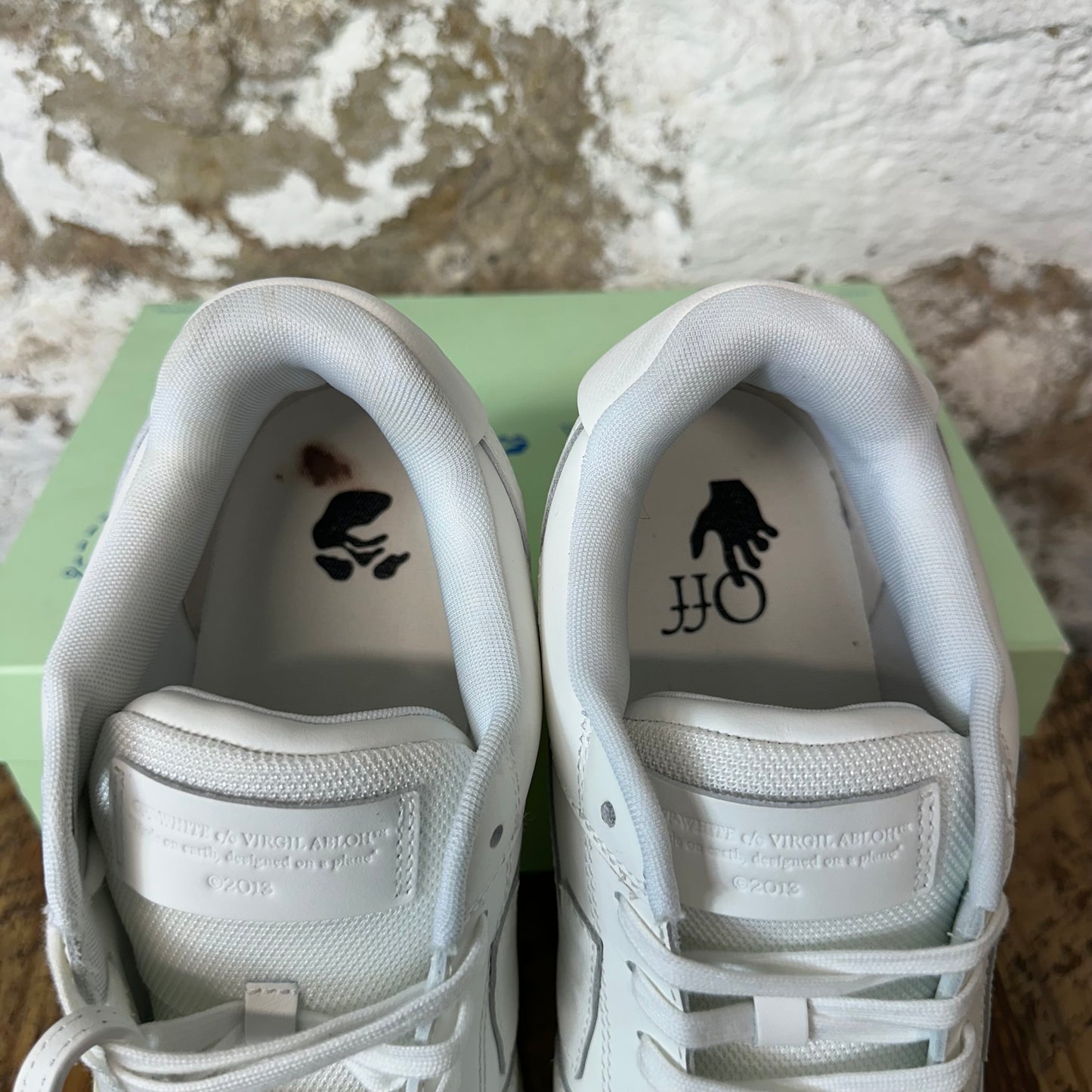 Off-White Out Of Office Walking Neon White Sneaker Sz 12 (45)