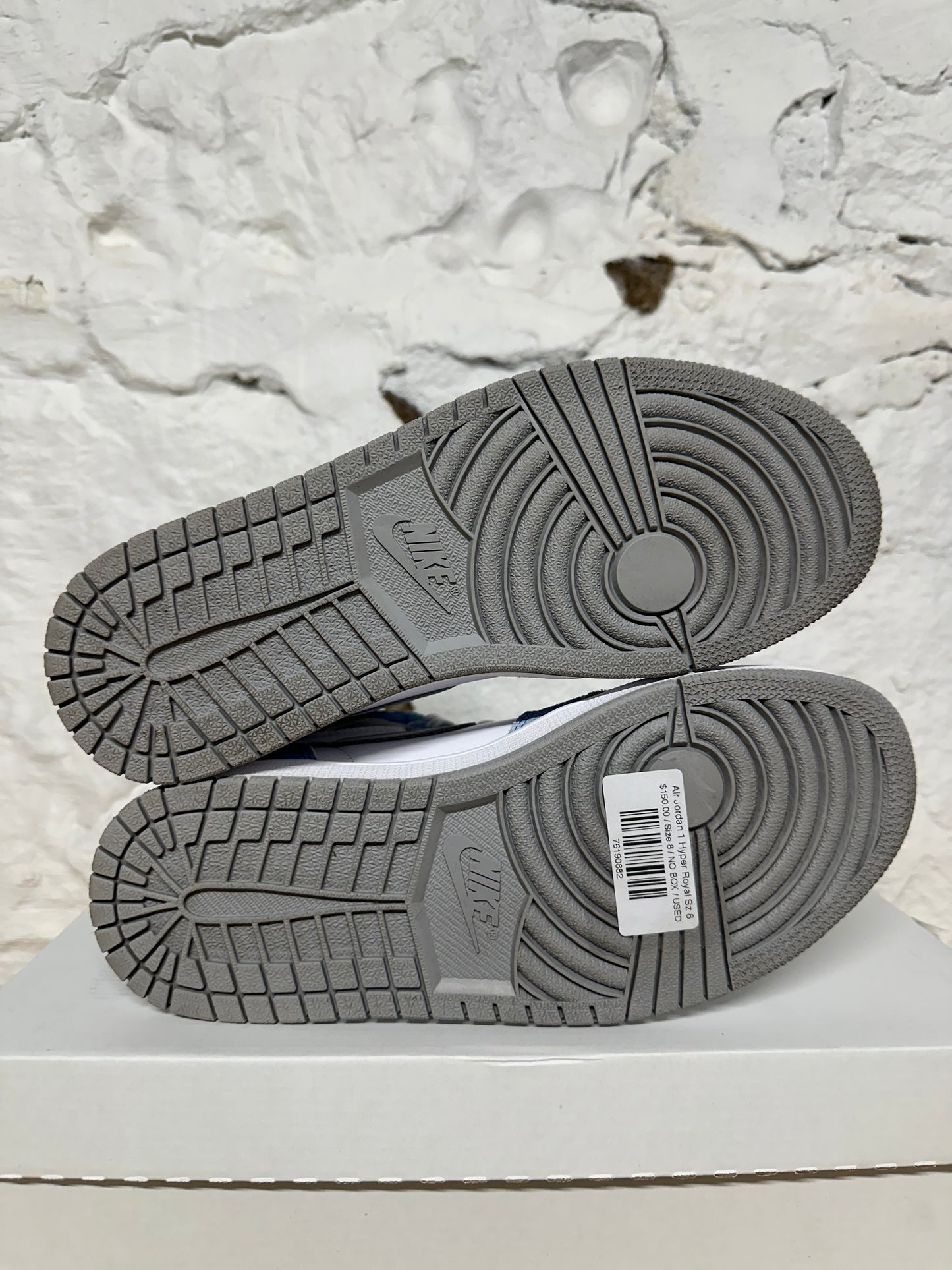 Air Jordan 1 High Hyper Royal Smoke Grey Sz 8