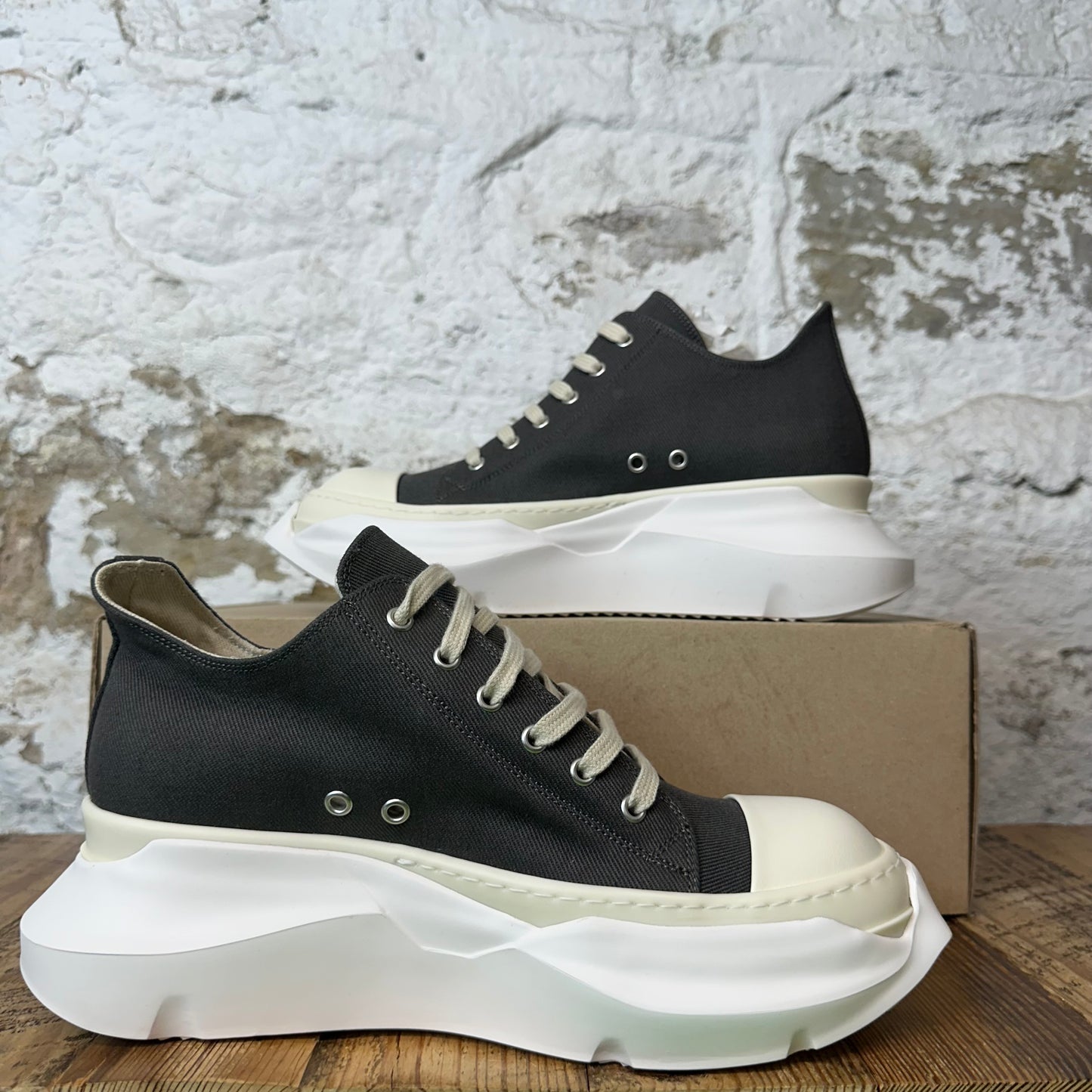 Rick Owens DRKSHDW Abstract Dark Dust Milk Sneaker Sz 9 (42) DS
