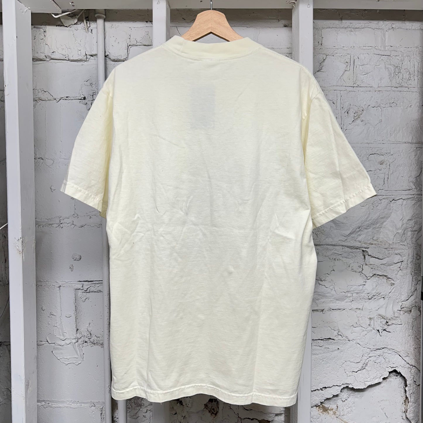 Saint Vanity Stable Cream T-Shirt Sz M