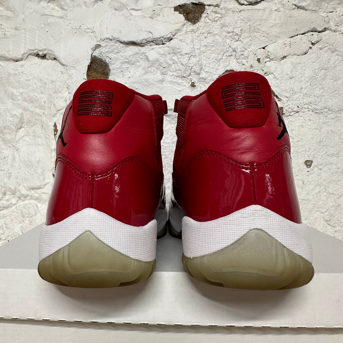 Air Jordan 11 High Win Like 96 Sz 9.5