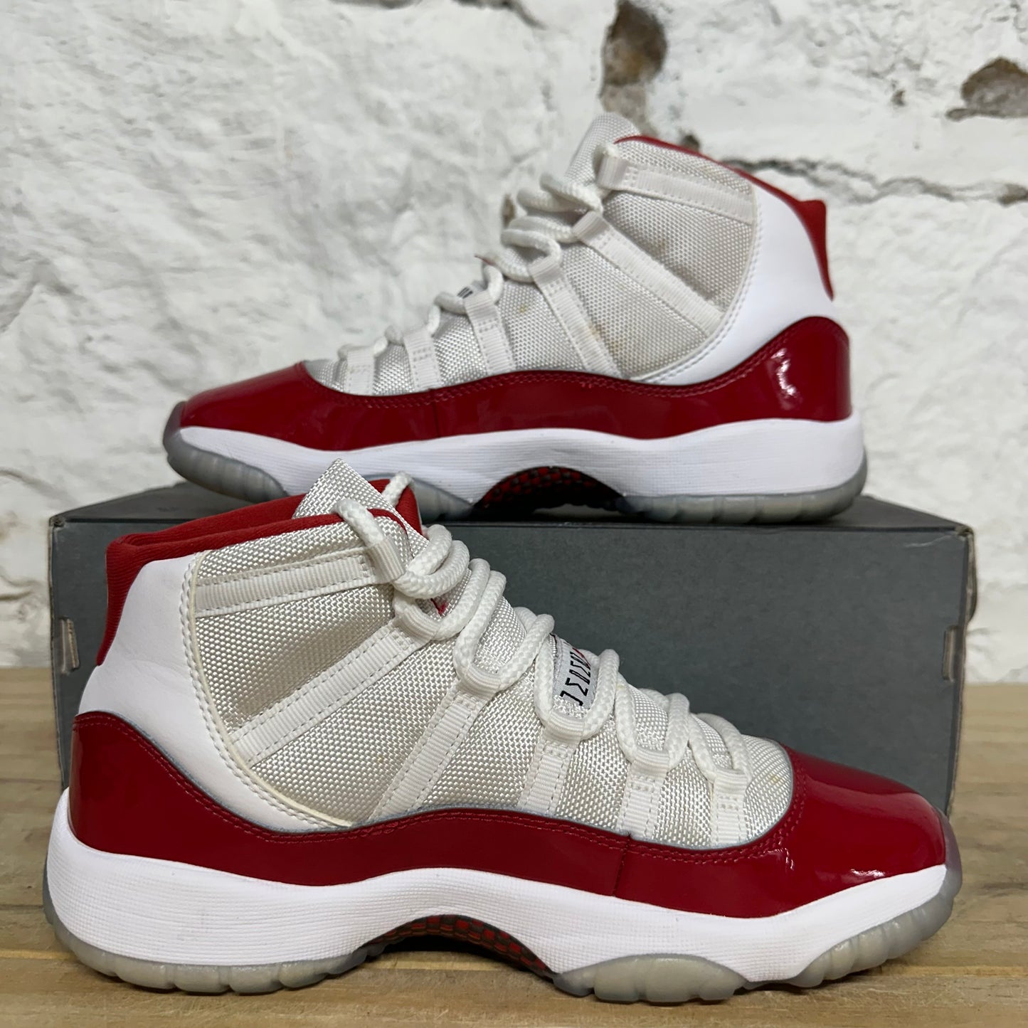 Air Jordan 11 High Cherry Sz 5.5Y