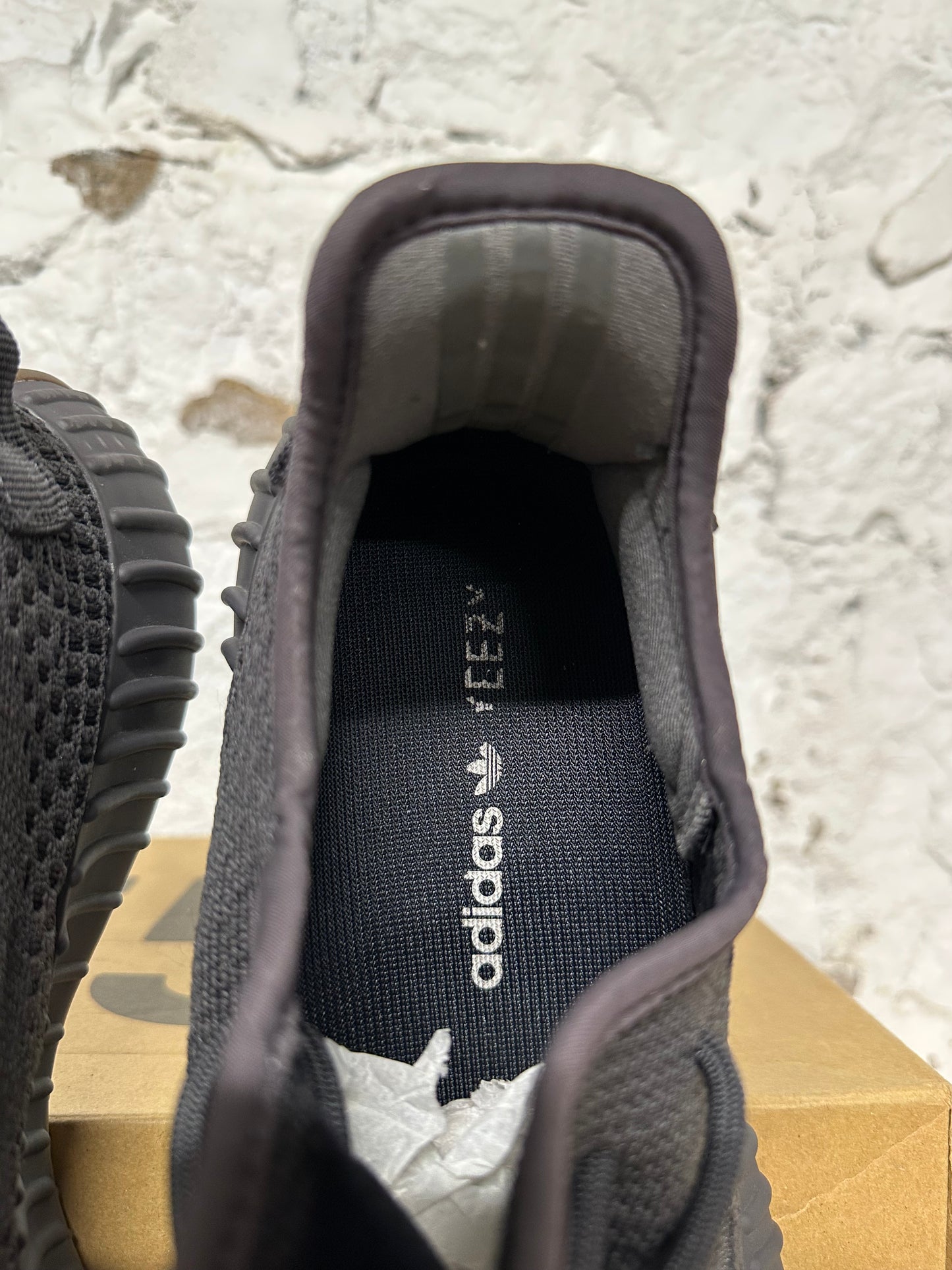 Yeezy 350 V2 Cinder Sz 10.5