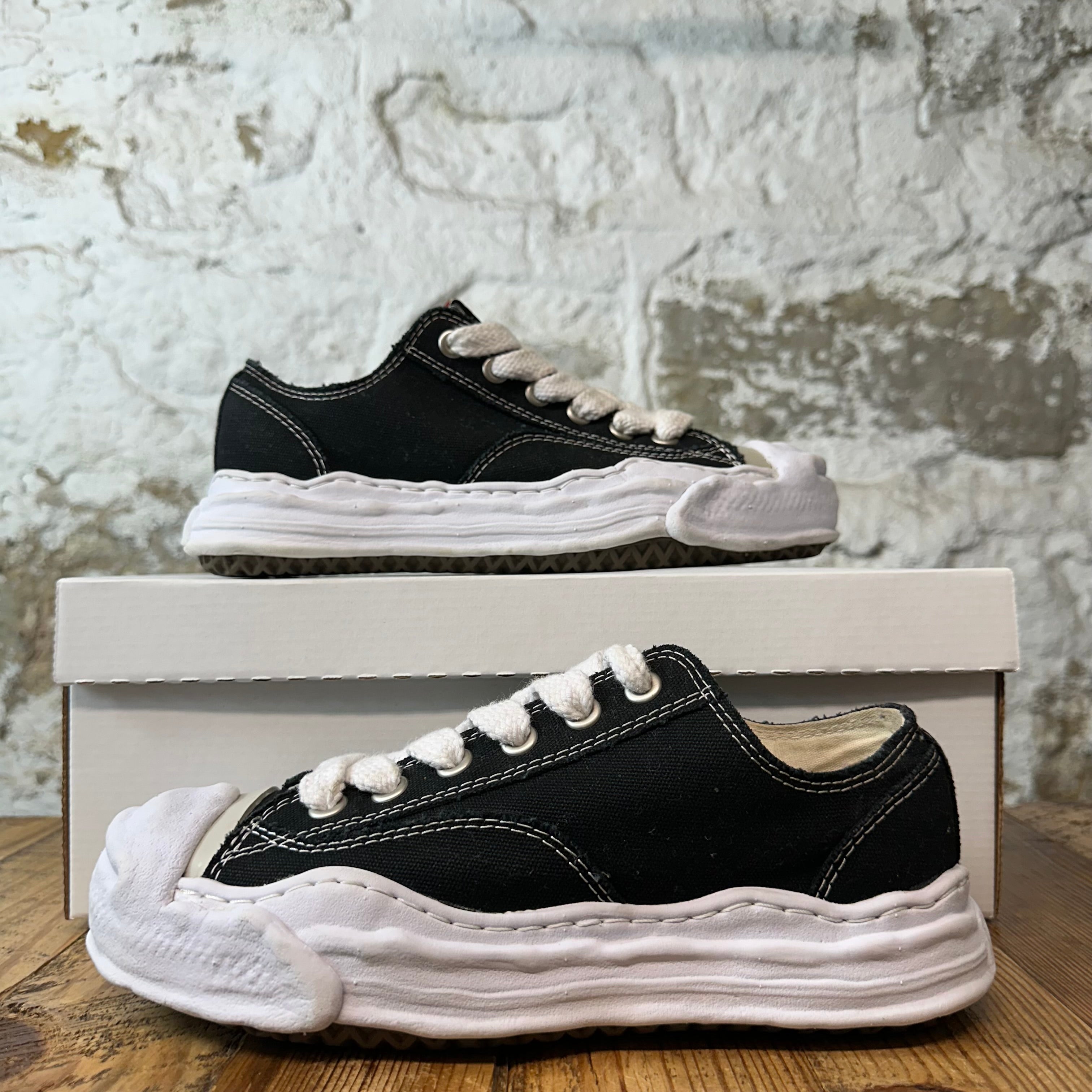 Maison Mihara Black Whiten Hank Sneaker Sz 6.5 (39)