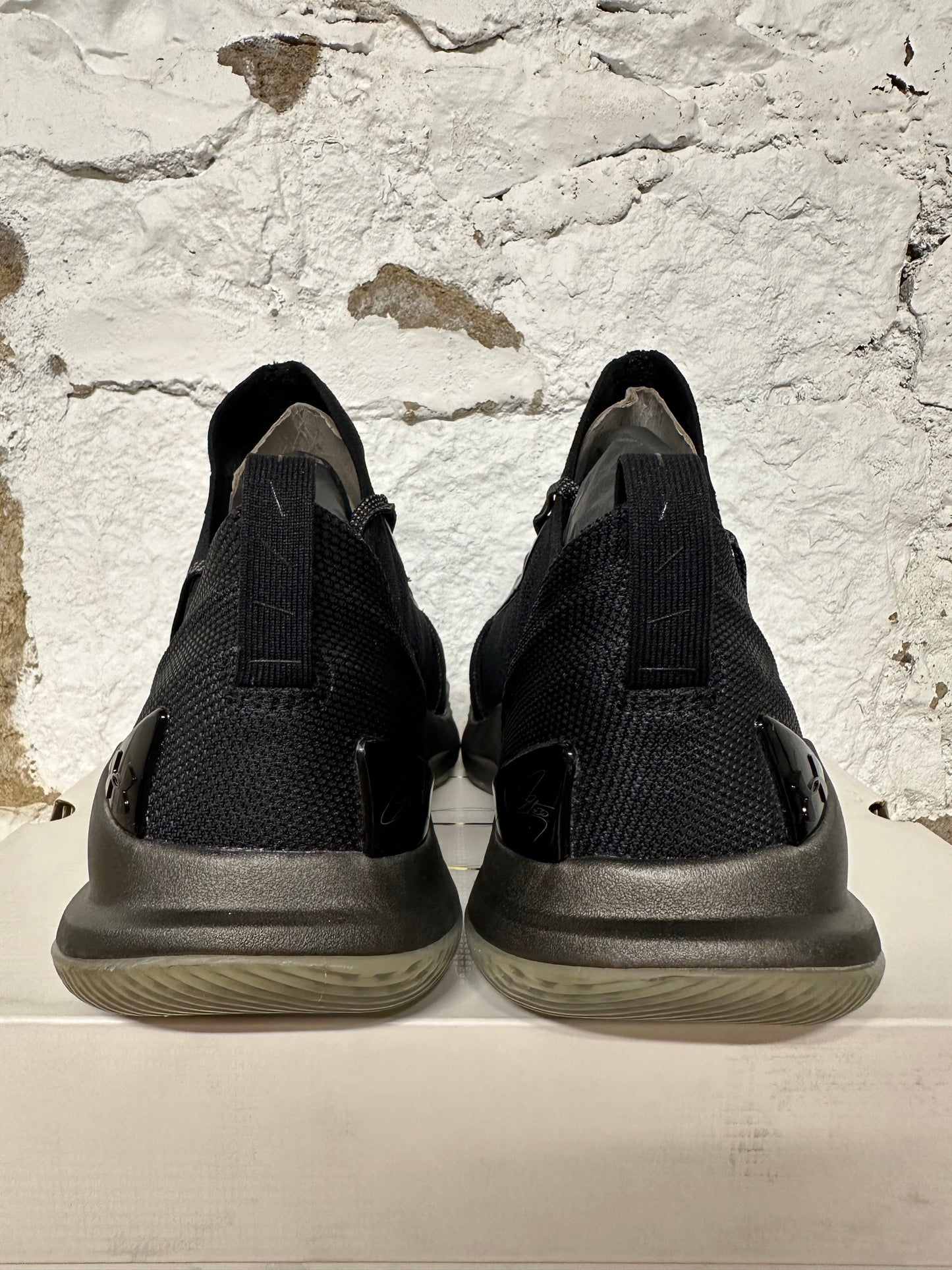 Under Armour Curry 5 Pi Day Sz 10.5 DS