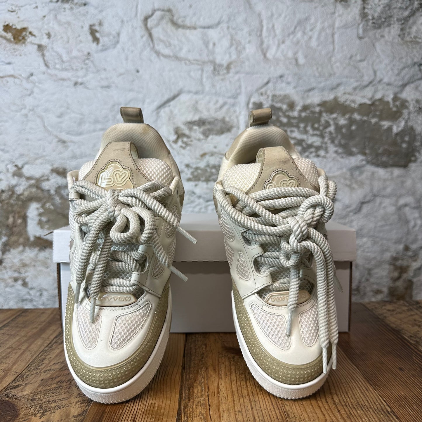 Louis Vuitton Biege Cream Skate Sneaker Sz 5.5 (4LV)