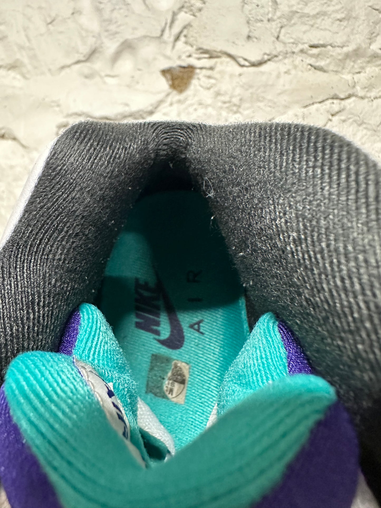 Air Jordan 5 Grape Sz 9