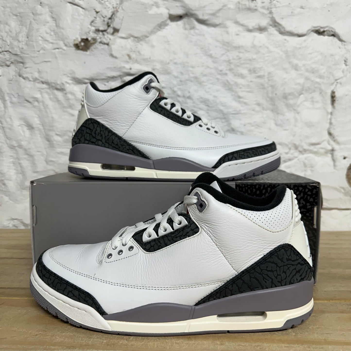 Air Jordan 3 Cement Grey Sz 10.5 DS