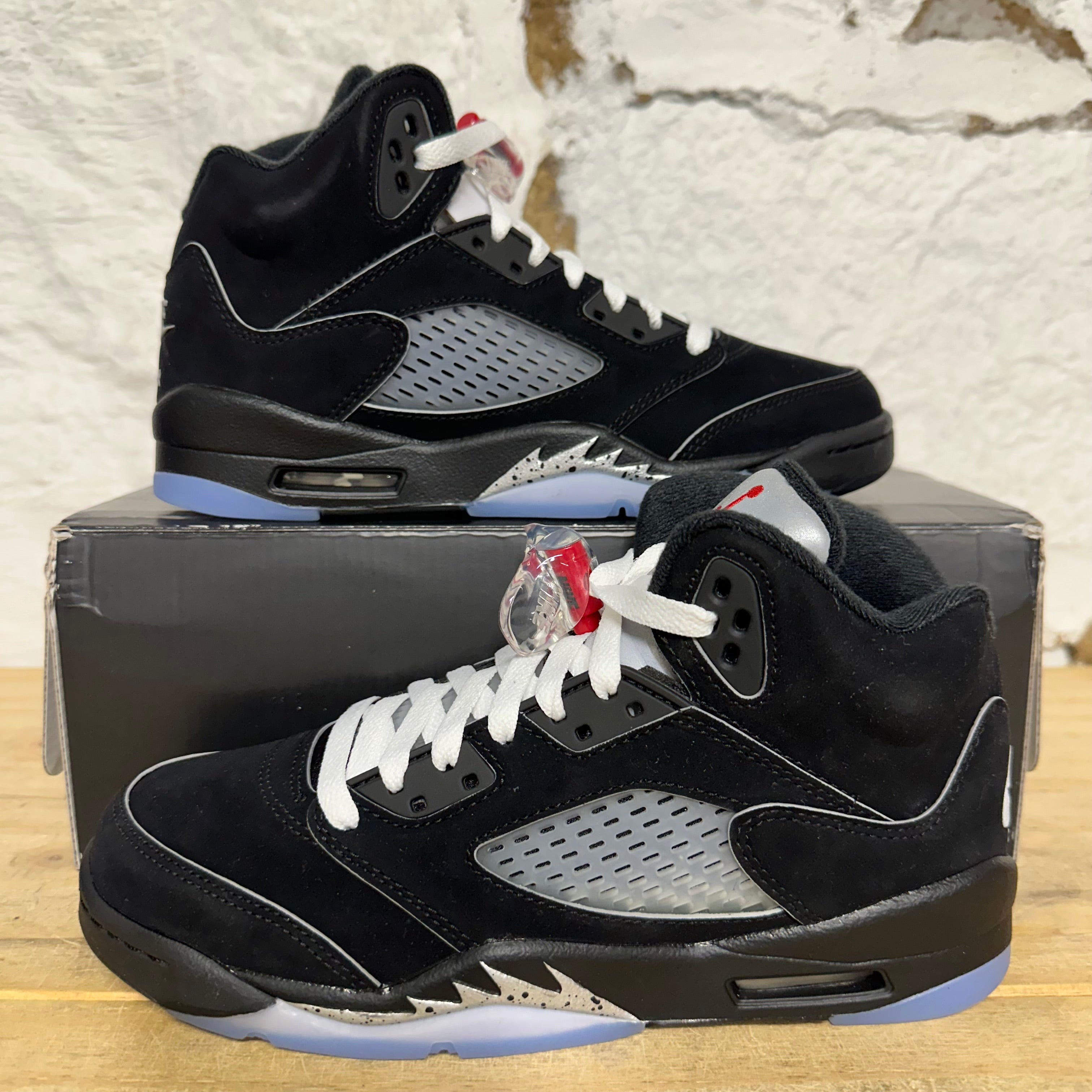 Air Jordan 5 Black Metallic Reimagined Sz 5.5Y DS