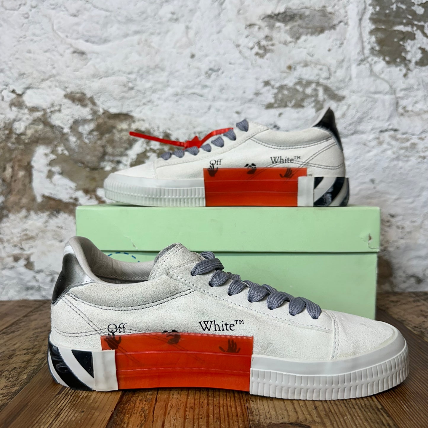 Off-White Cream Suede Vulc White Sneaker Sz 6.5 (39)