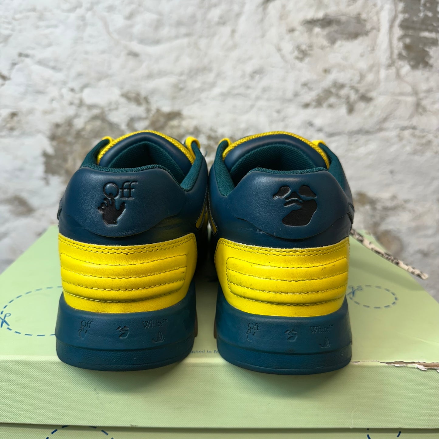 Off-White Out Of Office Yellow Navy Sz 7 (40)