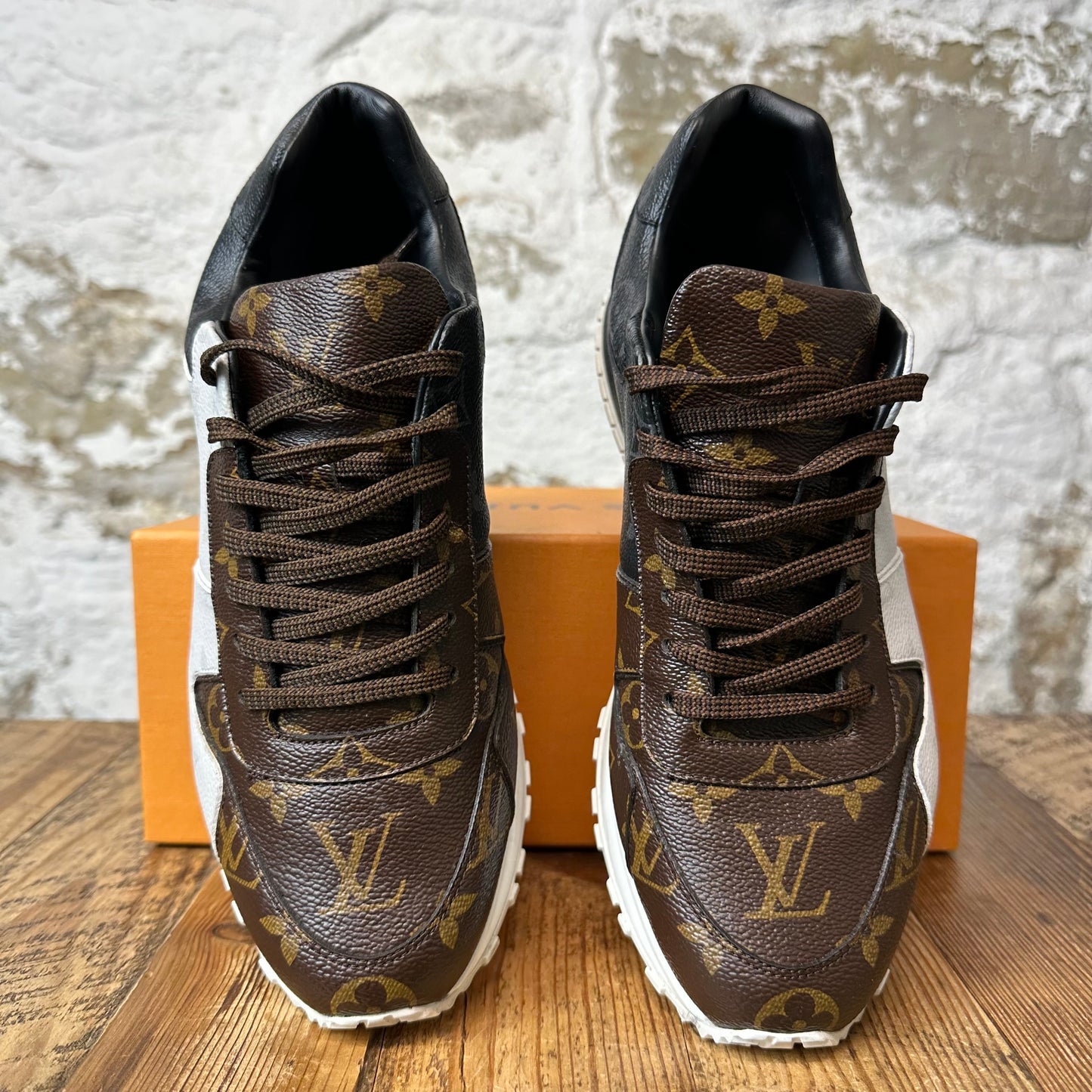 Louis Vuitton Black White Brown Monogram Runaway Sneaker Sz 8 (6.5LV)