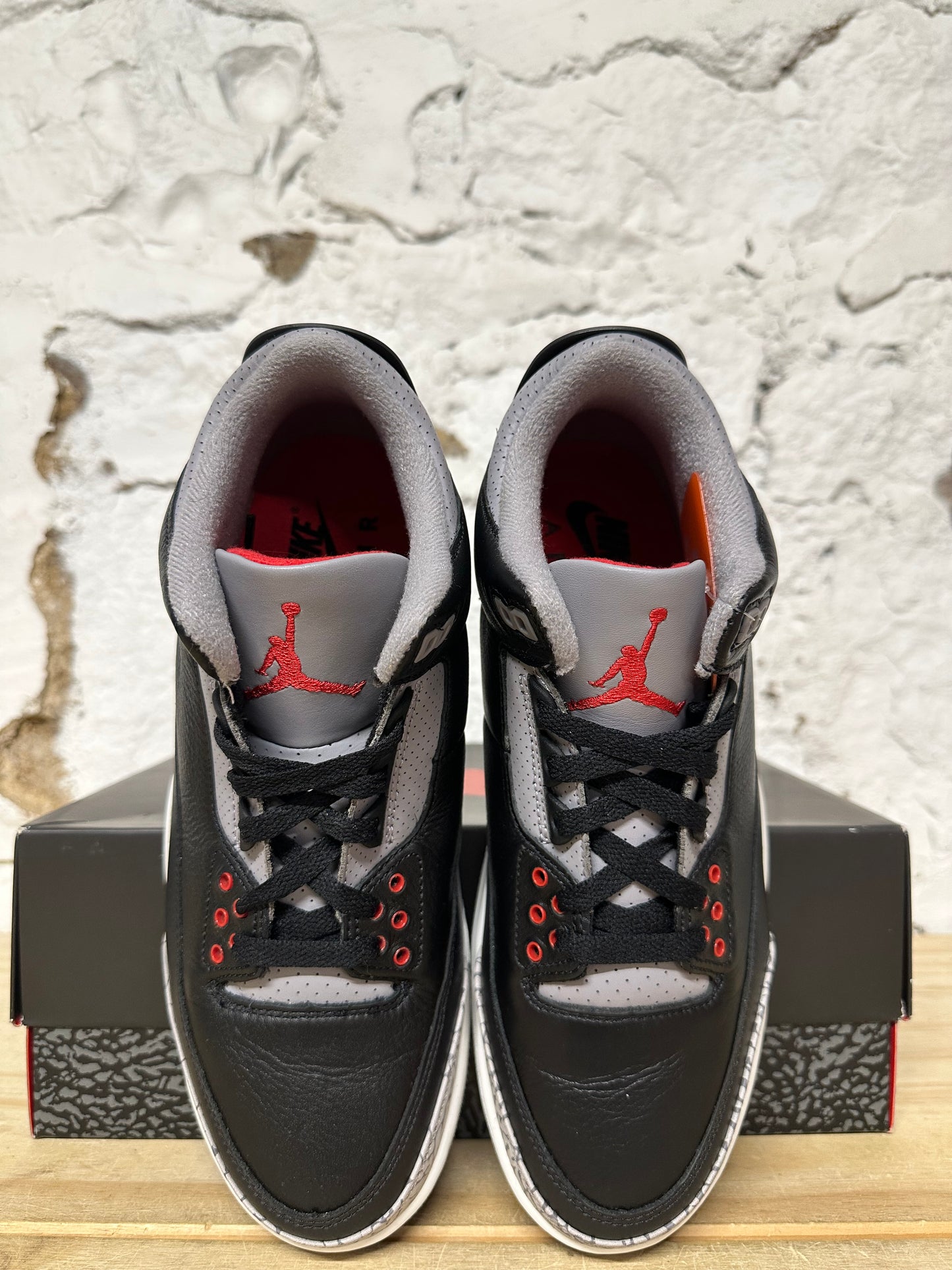 Air Jordan 3 Black Cement Sz 9