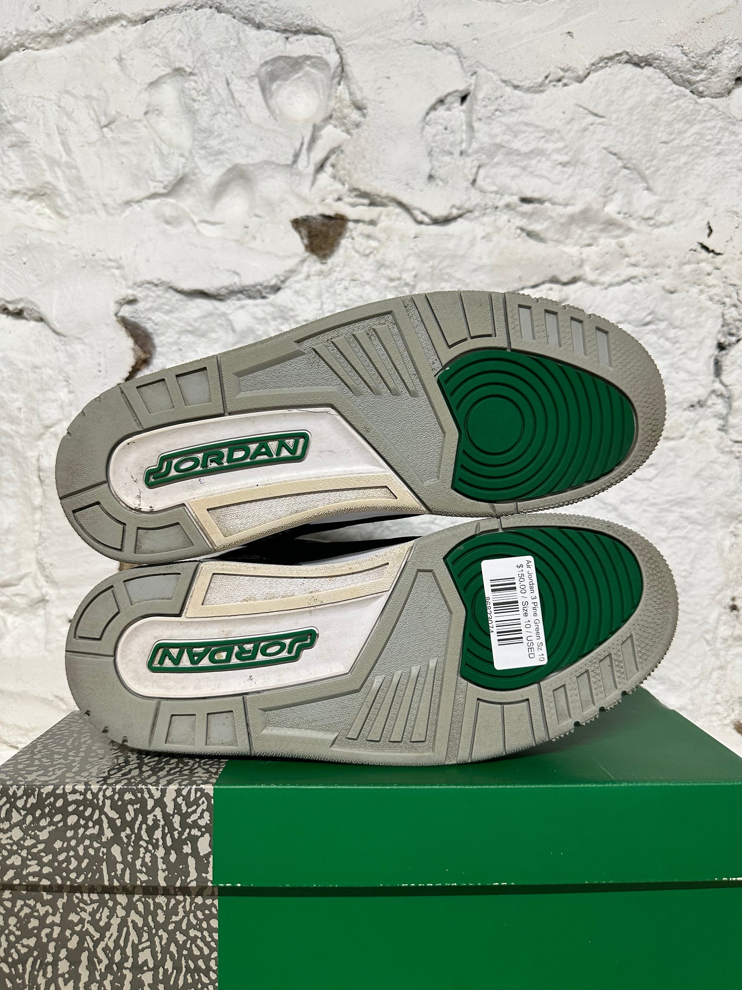 Air Jordan 3 Pine Green Sz 10