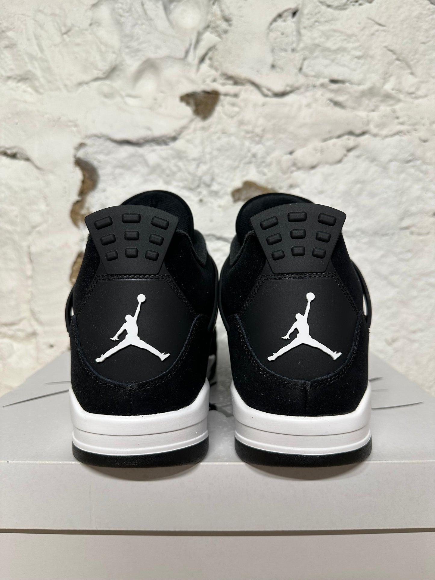 Air Jordan 4 White Thunder Sz 11.5 DS