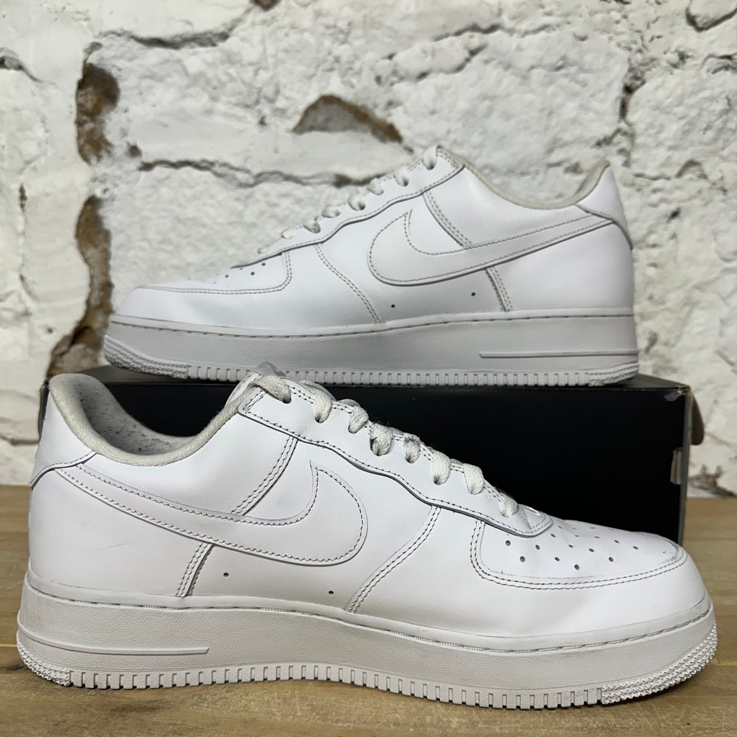 Nike Air Force 1 Low Supreme White Sz 12