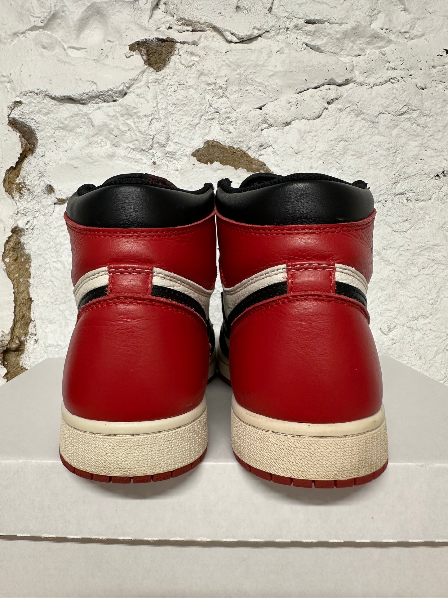 Air Jordan 1 High Bred Toe Sz 6.5Y