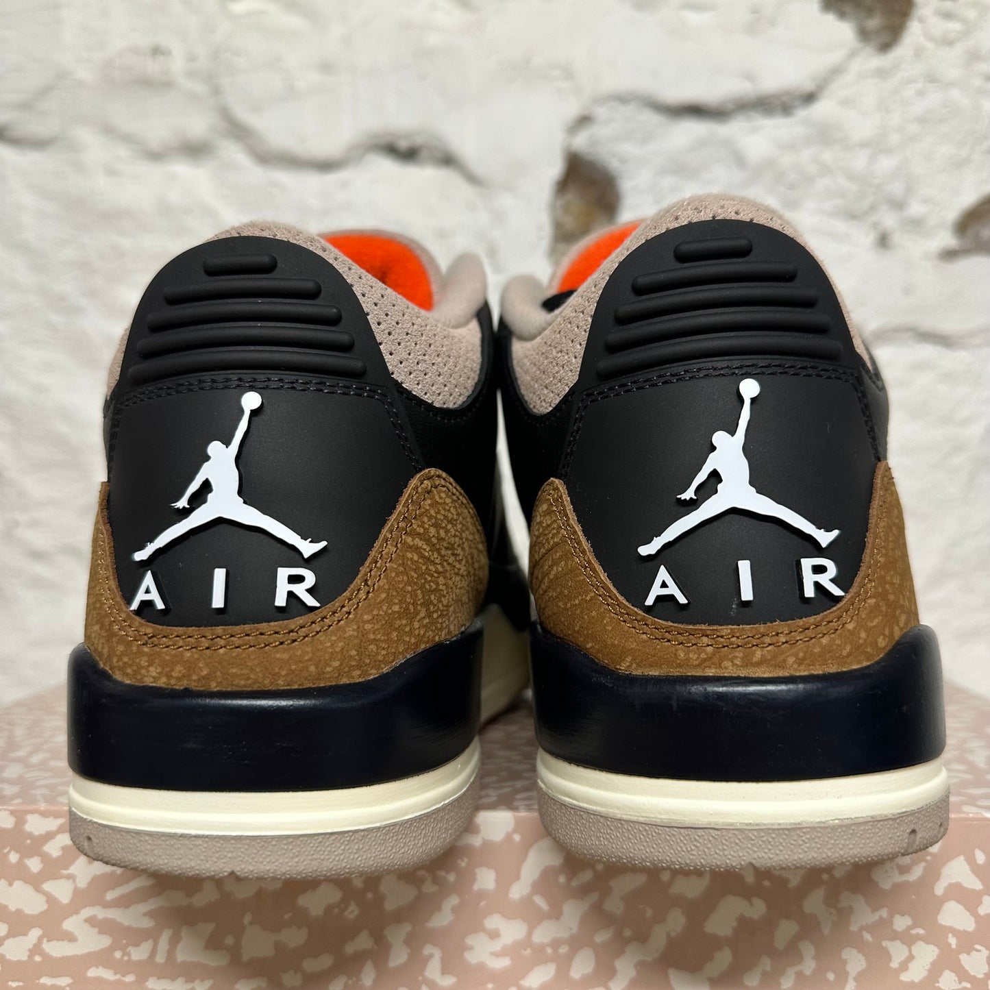 Air Jordan 3 Desert Elephant Sz 10.5 DS