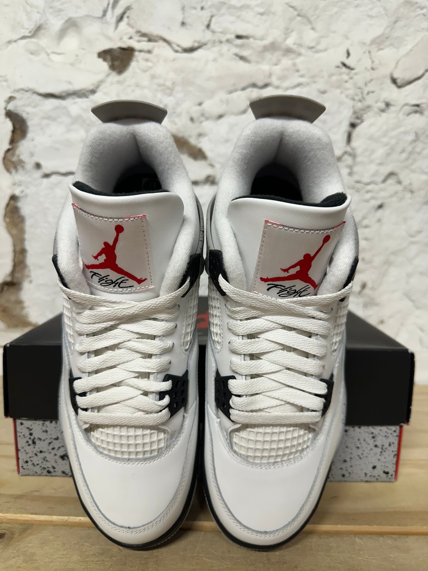 Air Jordan 4 White Cement Sz 8.5 DS