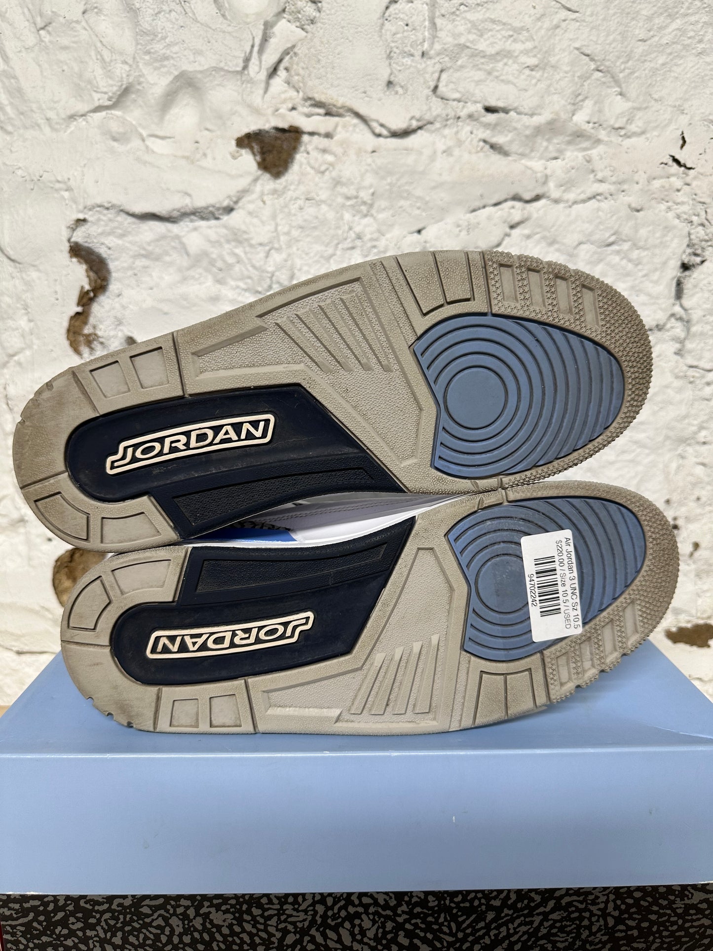 Air Jordan 3 UNC Sz 10.5