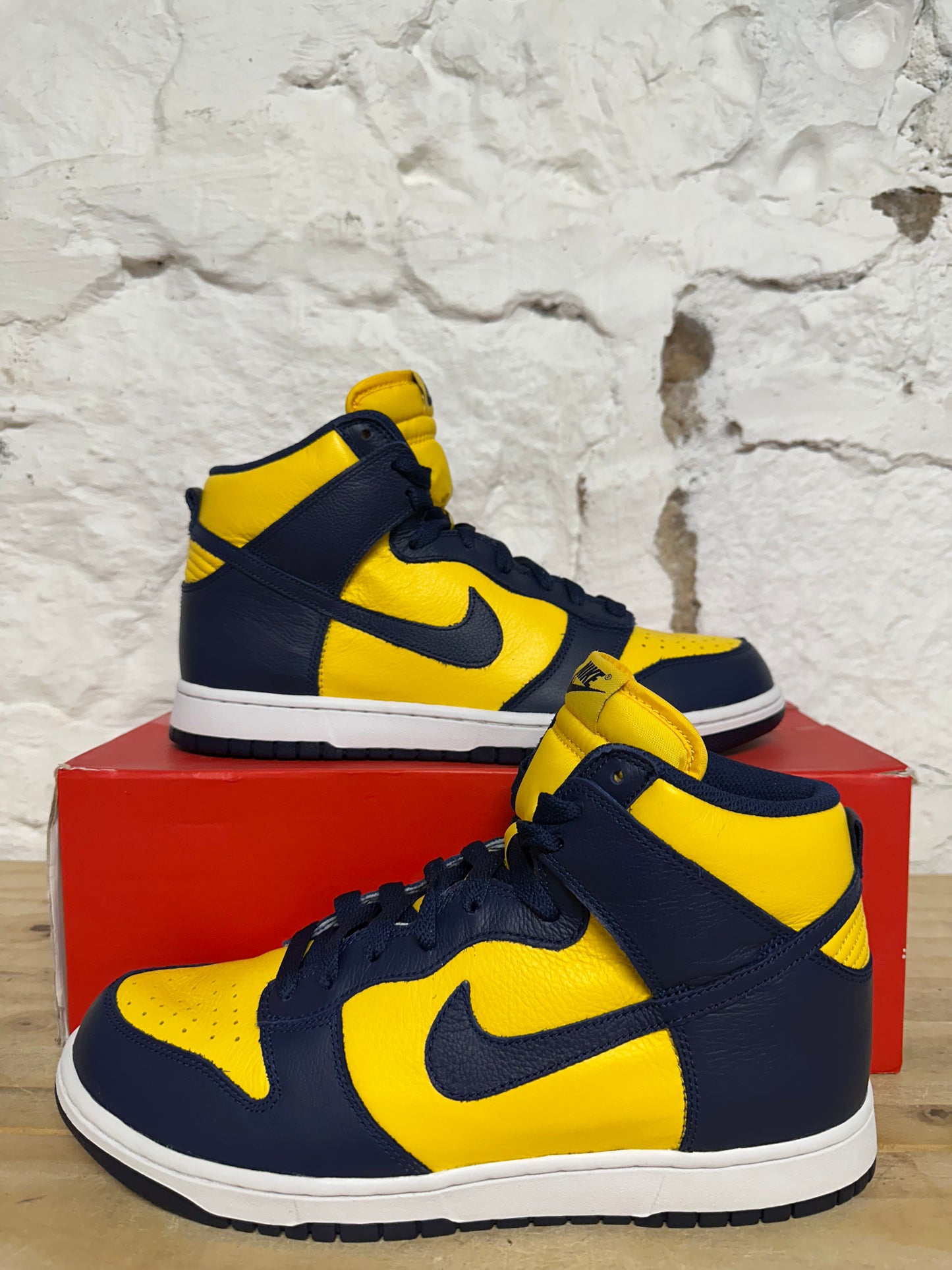 Nike Dunk High Michigan (2016) Sz 10.5
