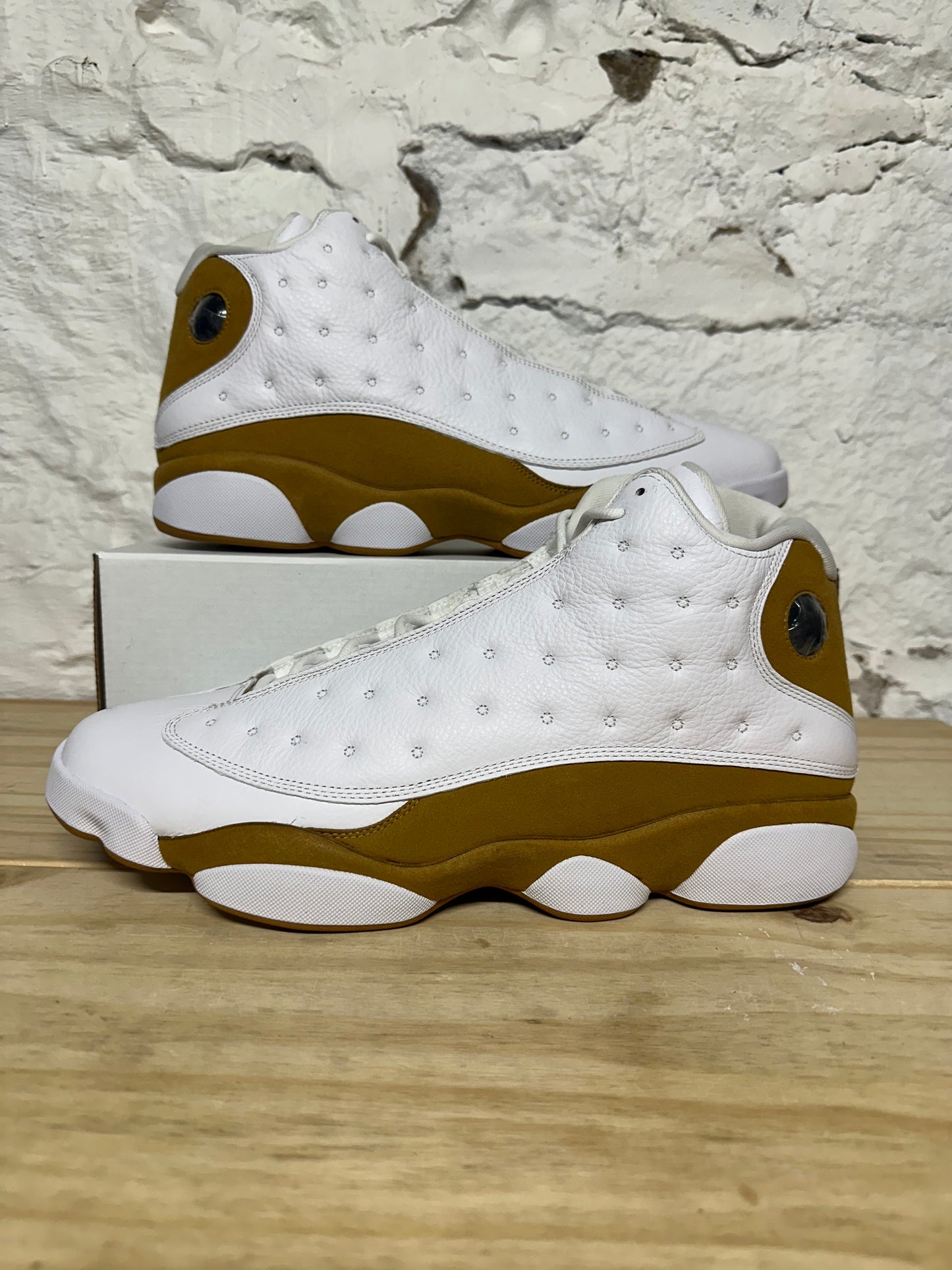 Air Jordan 13 Wheat Sz 15 DS