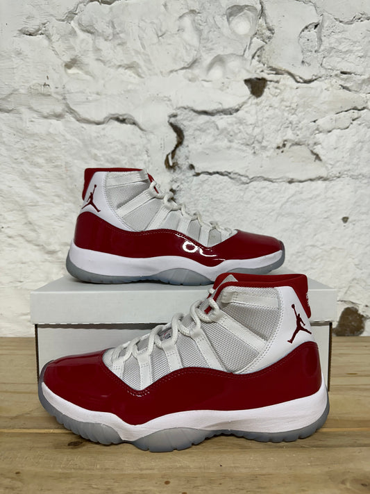Air Jordan 11 High Cherry Sz 9.5