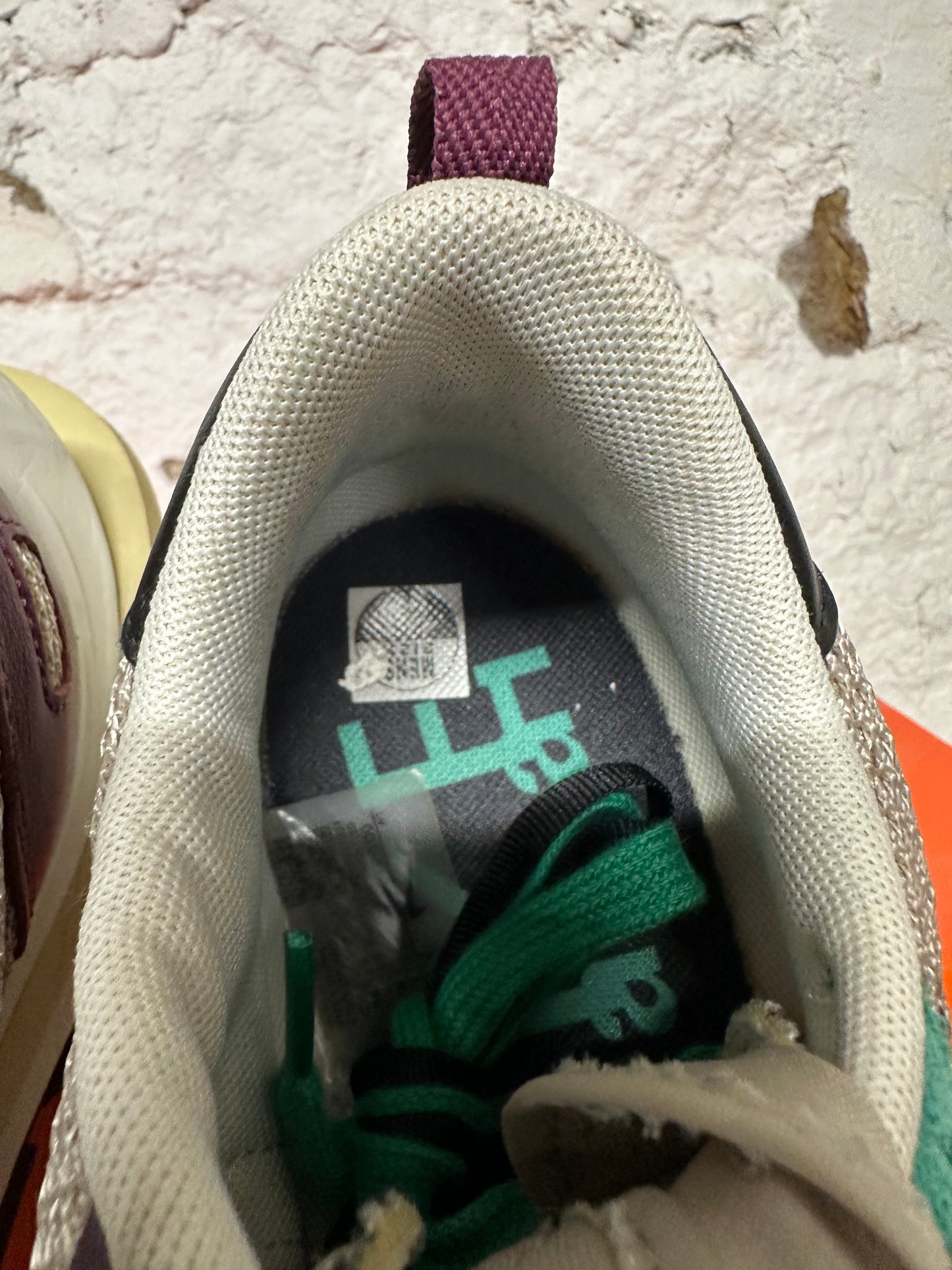 Nike Vaporwaffle Sacai Villian Red Sz 11.5