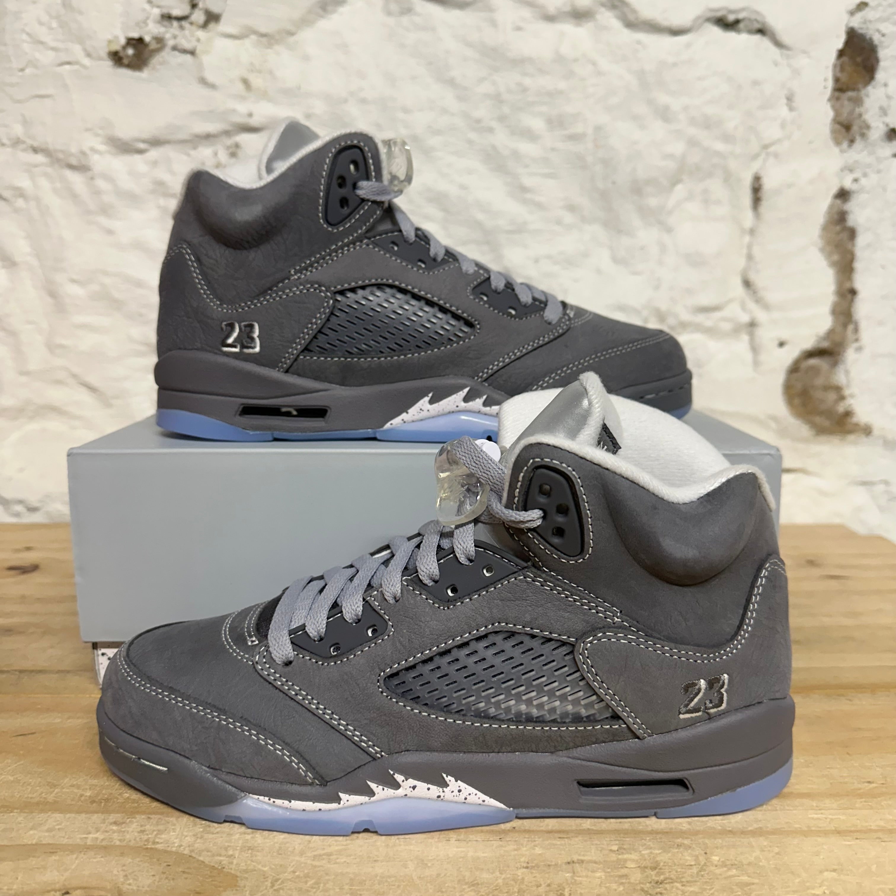 Air Jordan 5 Wolf Grey Sz 6.5Y DS