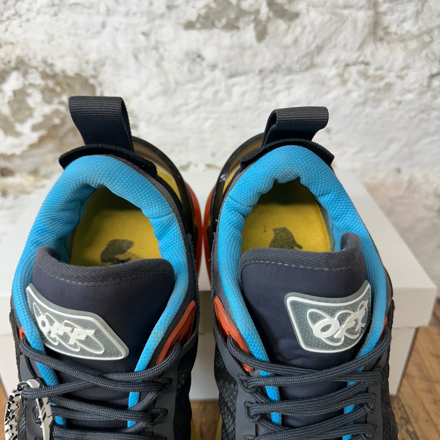 Off-White ODSY 2000 Black Yellow Sneaker Sz 9 (42) No Box