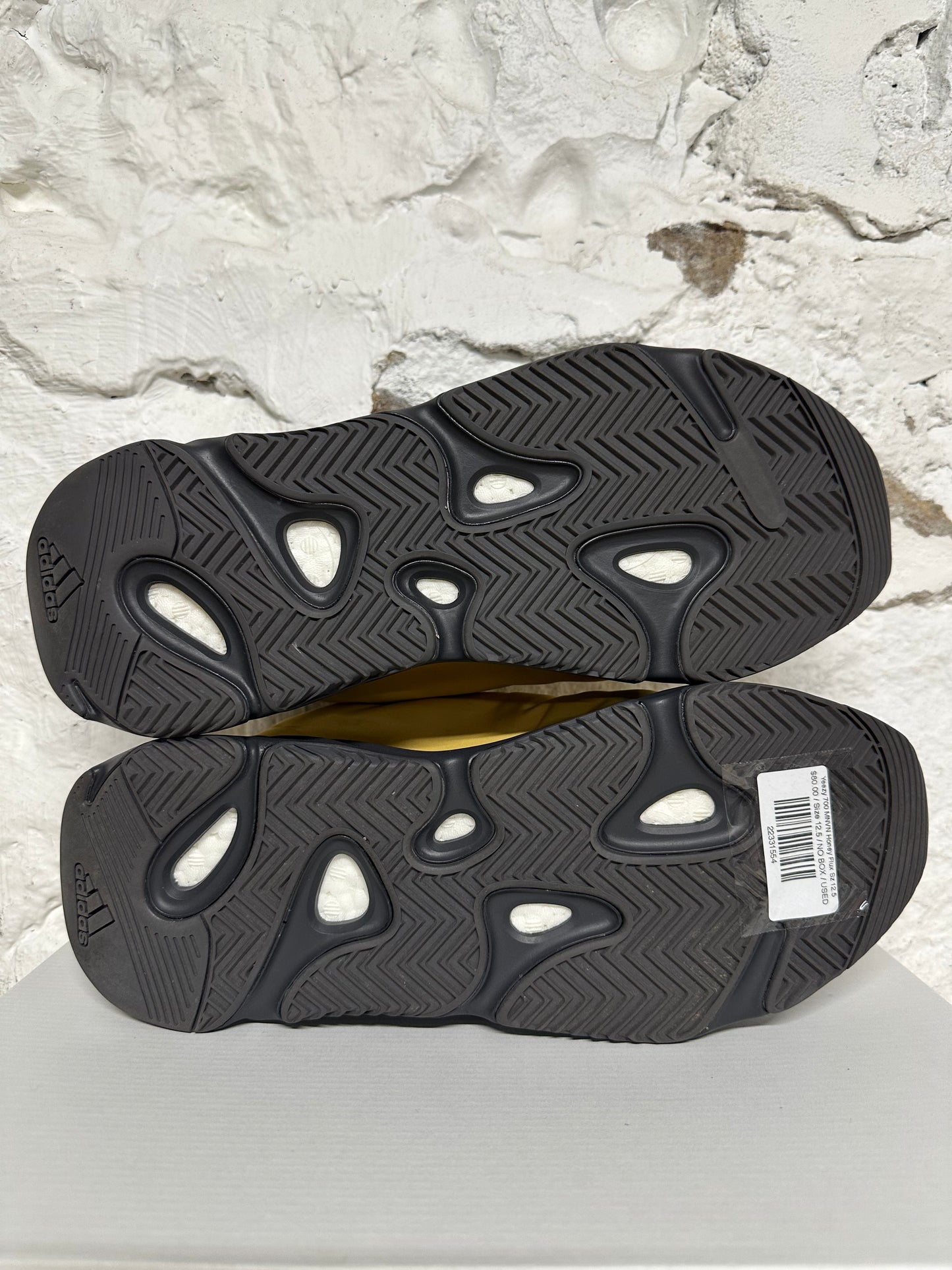 Yeezy 700 MNVN Honey Flux Sz 12.5
