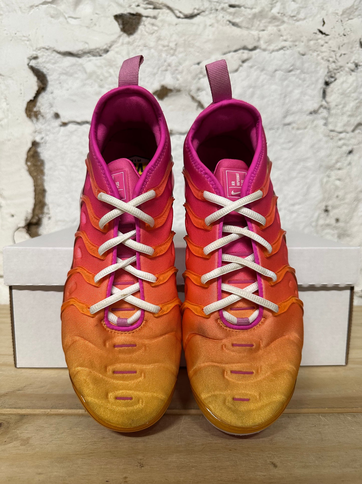 Nike Vapormax Plus Summer Sunset Sz 6.5 (8W)