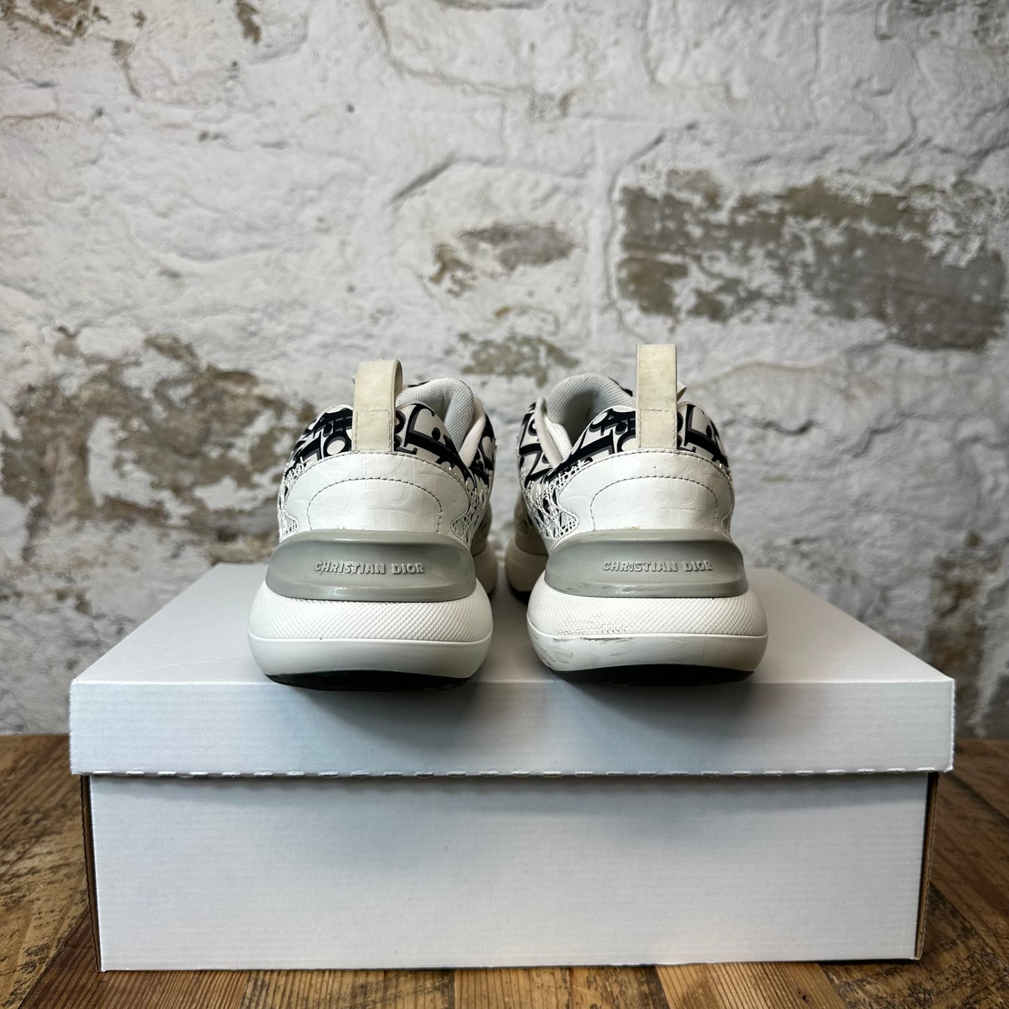 DIor B24 Oblique Cannage White Sneaker Sz 9 (42)
