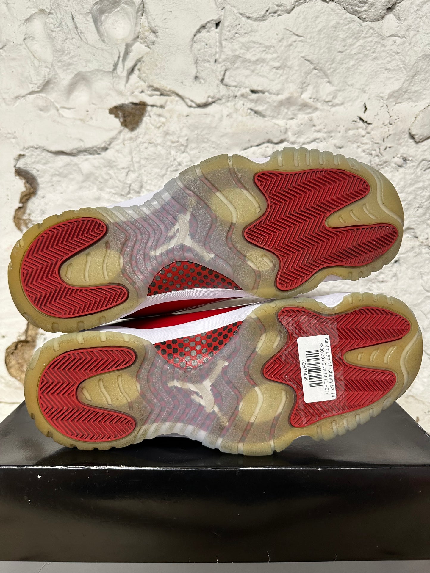 Air Jordan 11 High Cherry Sz 14