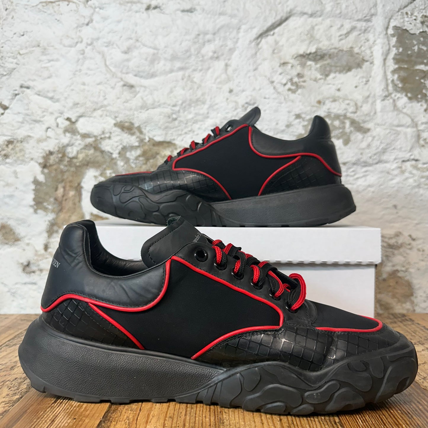 Aexander Mcqueen Black Red Nappa Joey Sneaker Sz 11 (44)